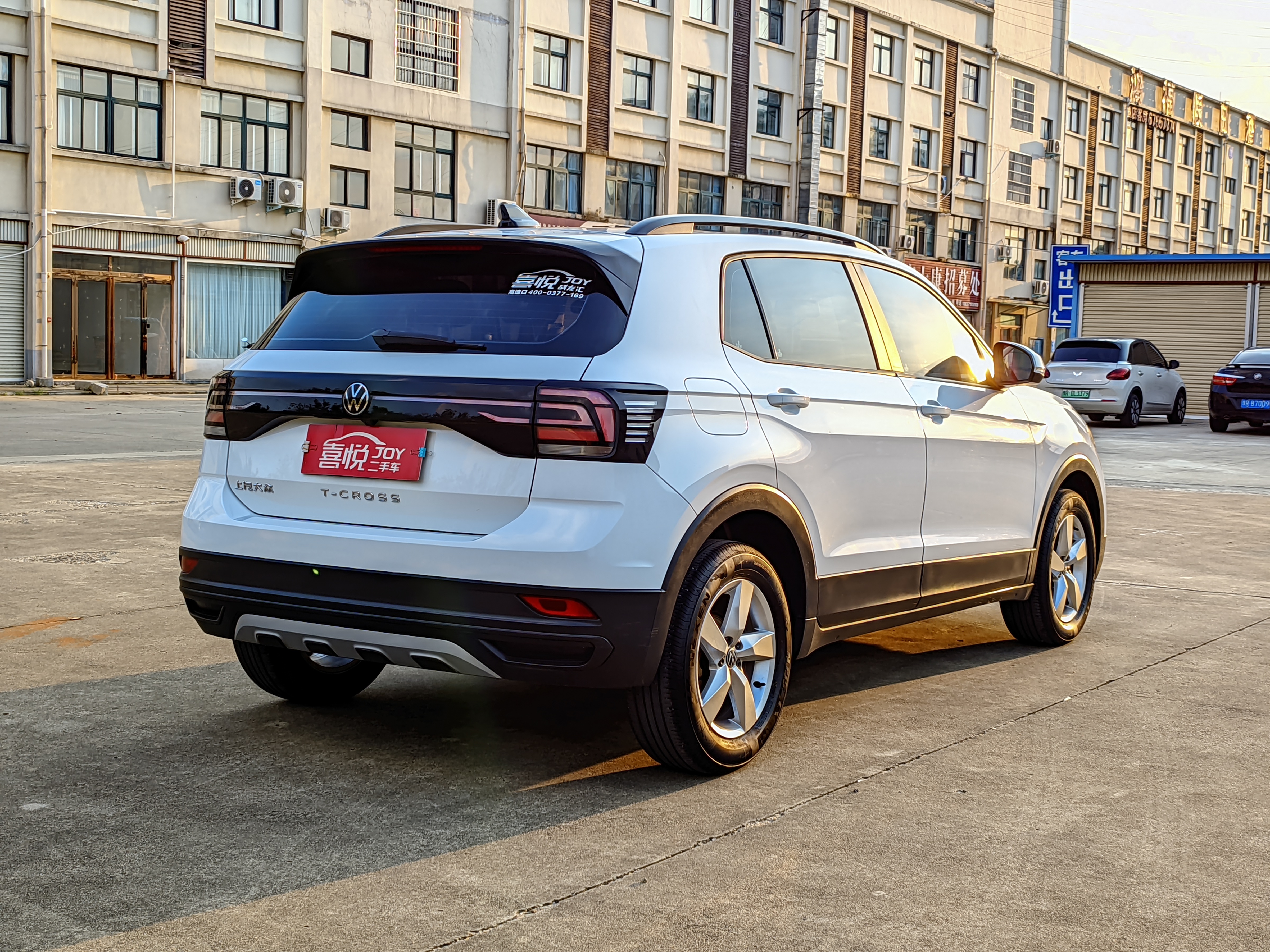 Volkswagen T-Cross 2023 car image #8