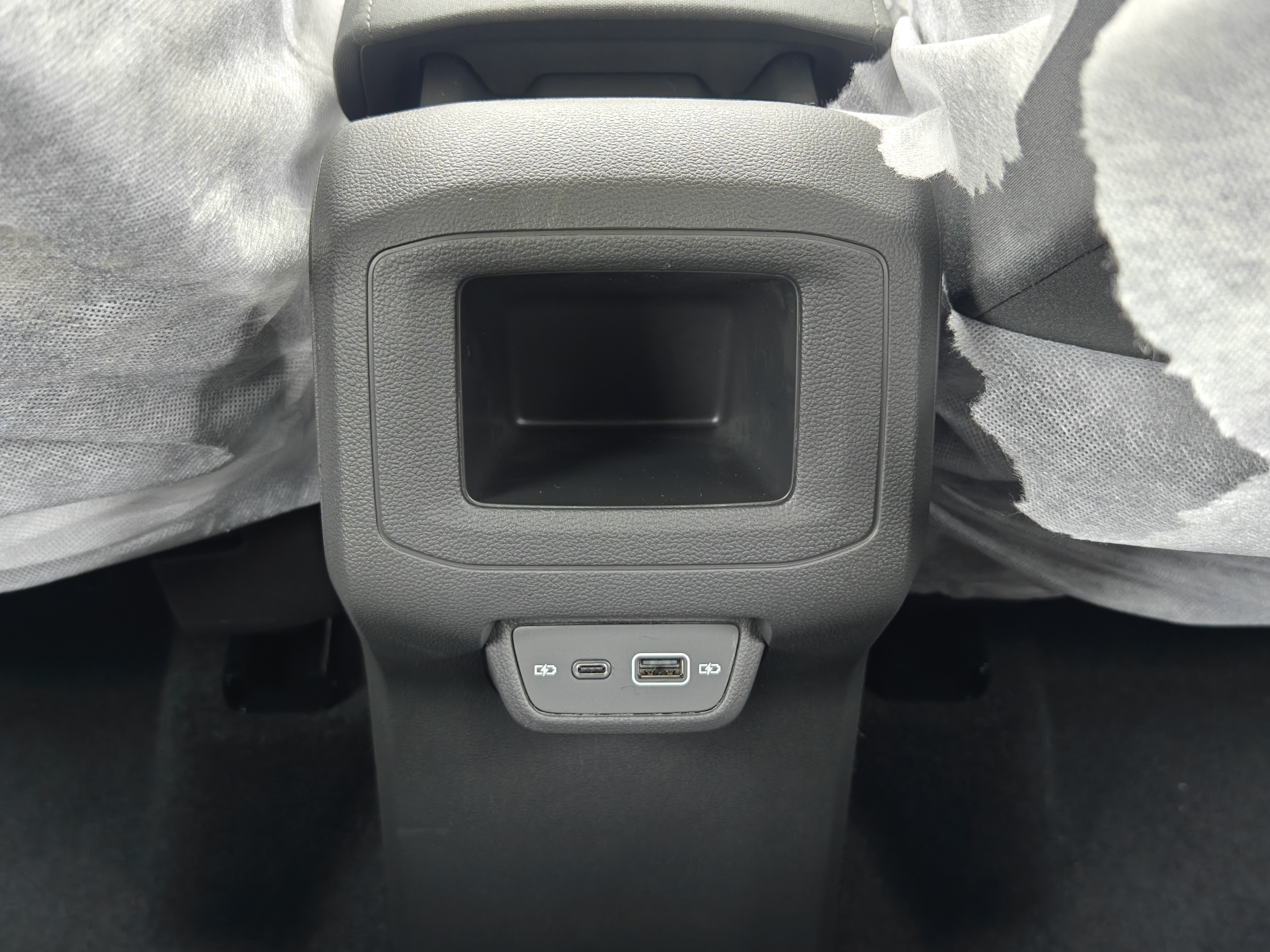 Volkswagen T-Cross 2026 car image #8