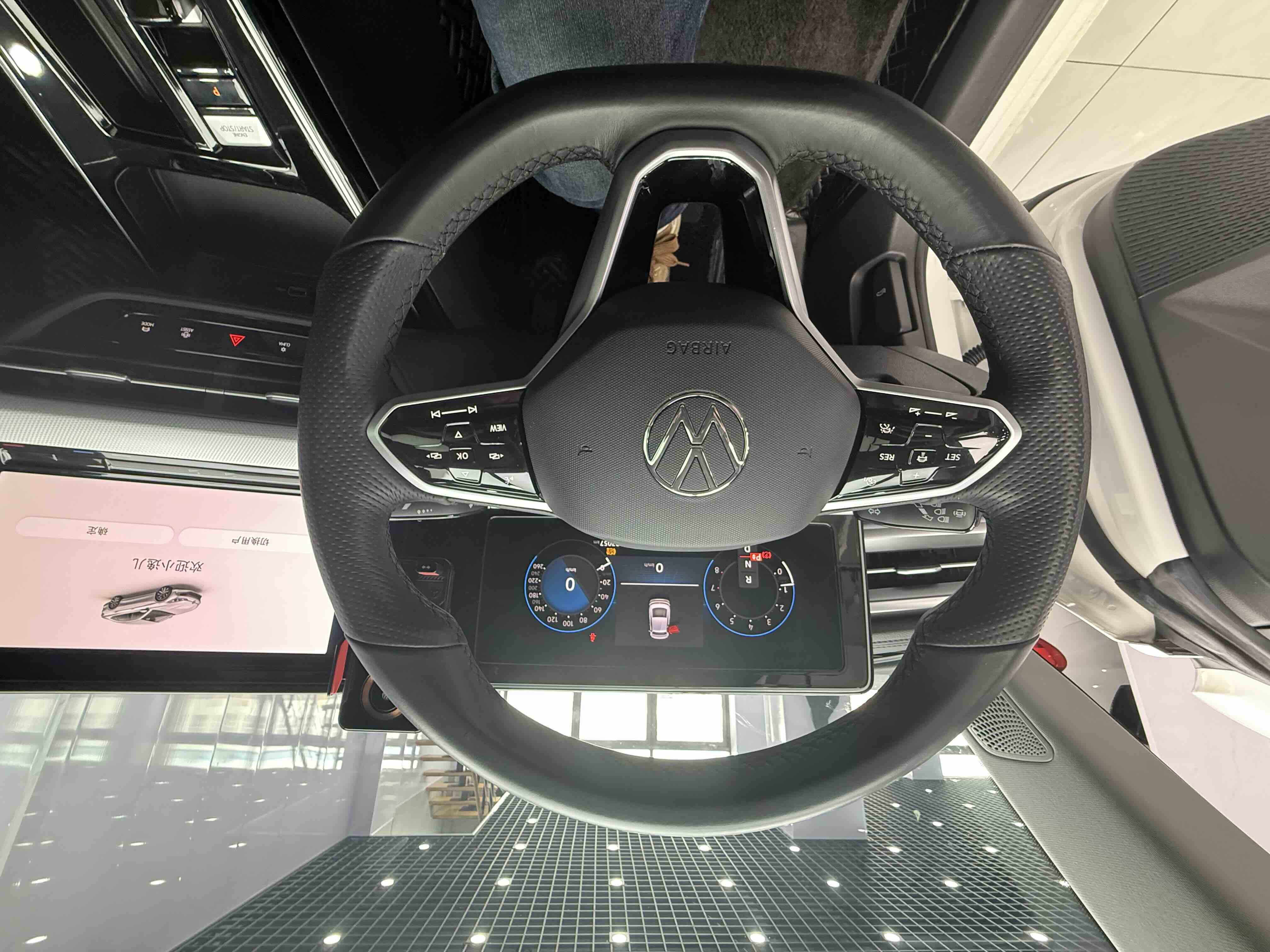 Volkswagen Lamando 2023 car image #8