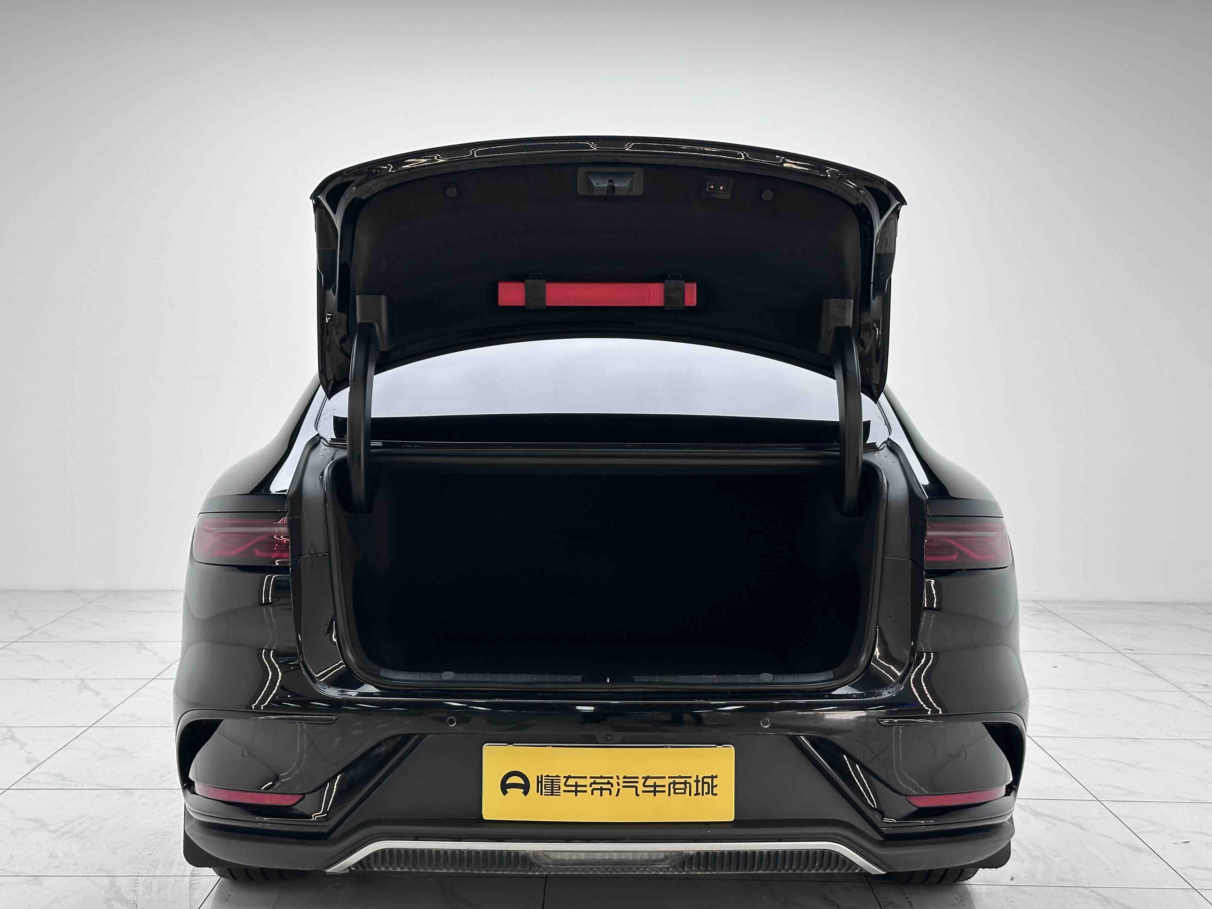 BYD Han 2024 #8 BYD Han 2024 صورة سيارة #8