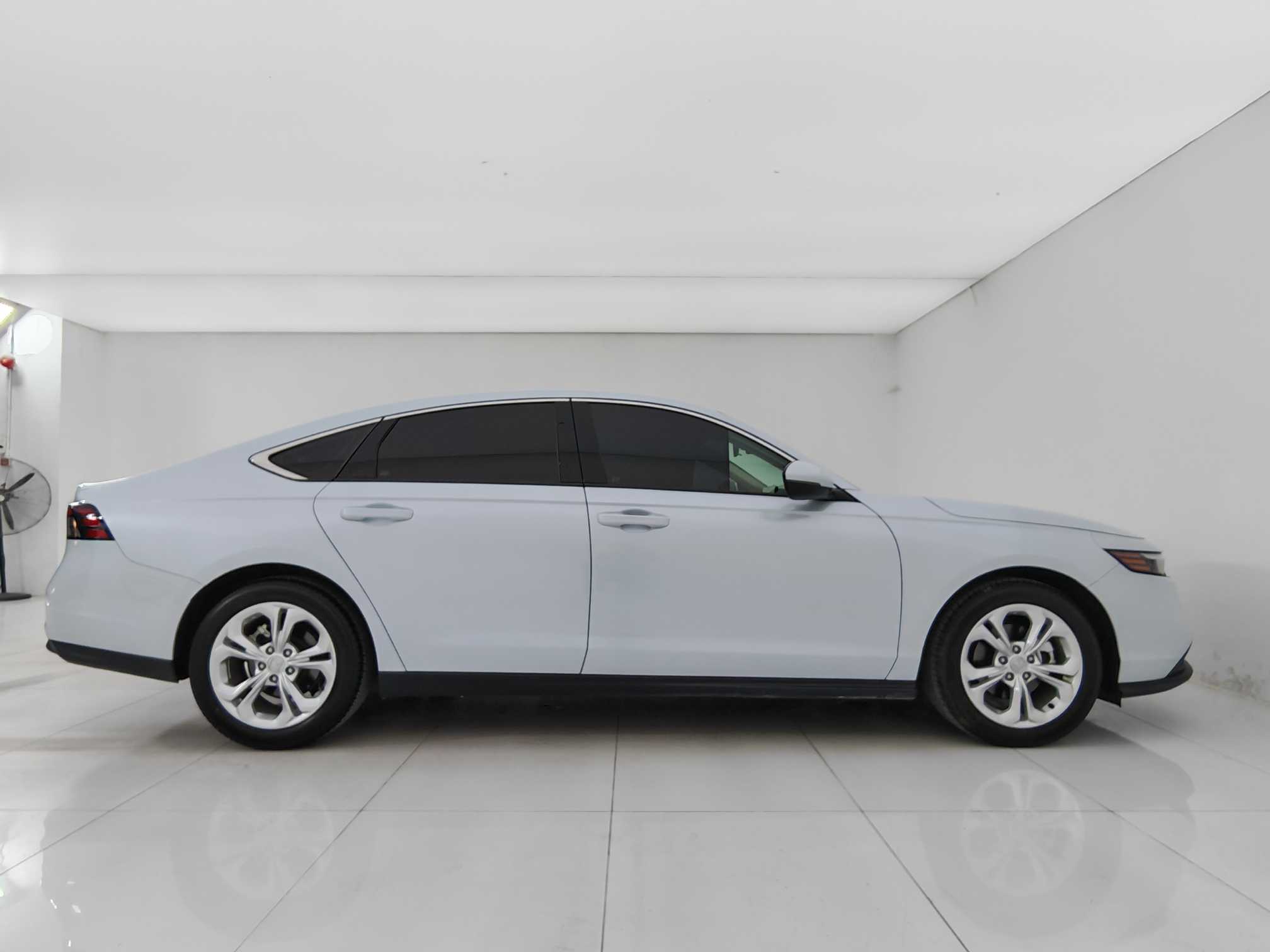 Honda Accord 2023 car image #8