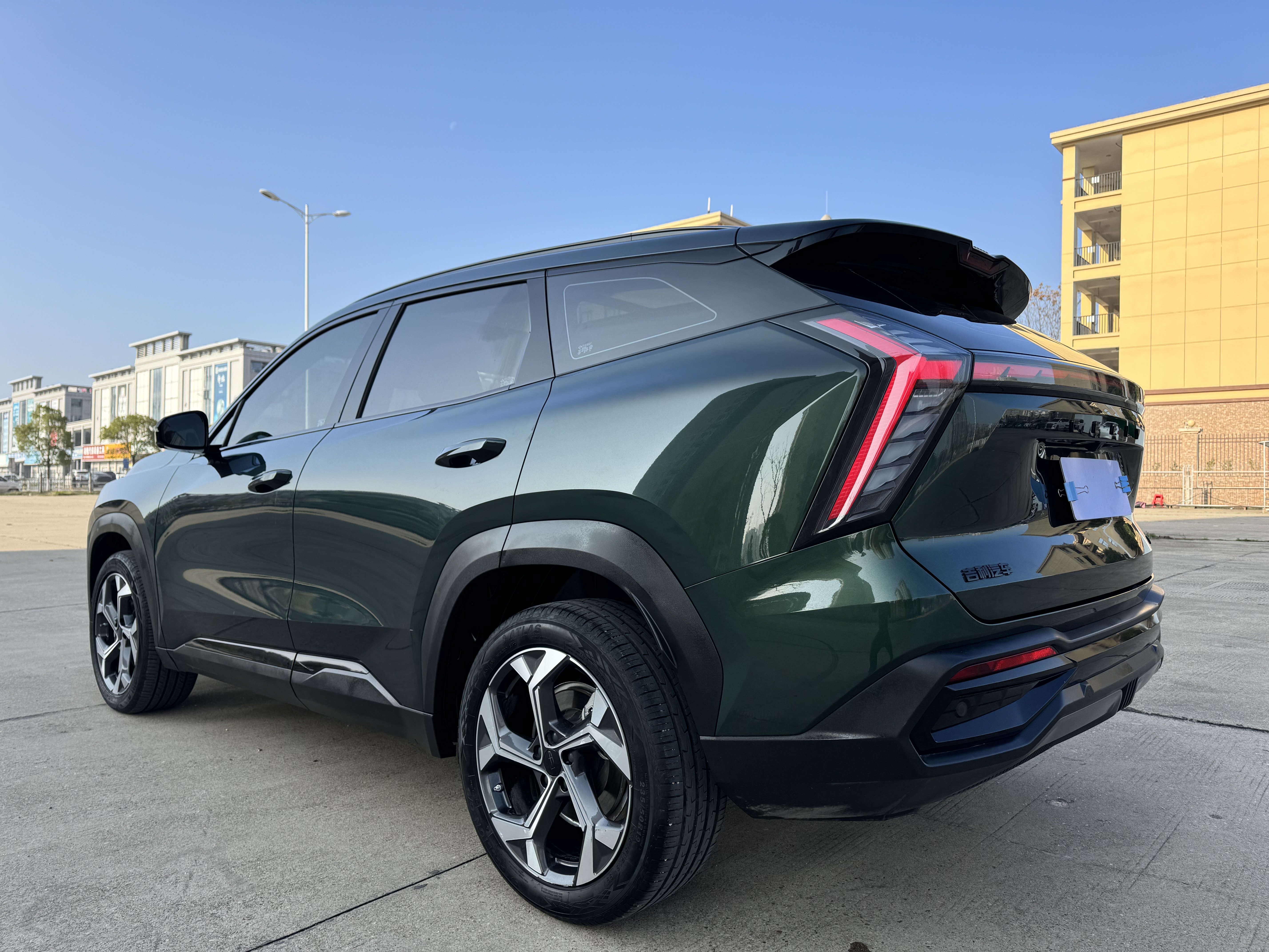 GEELY Boyue L 2024 car image #8