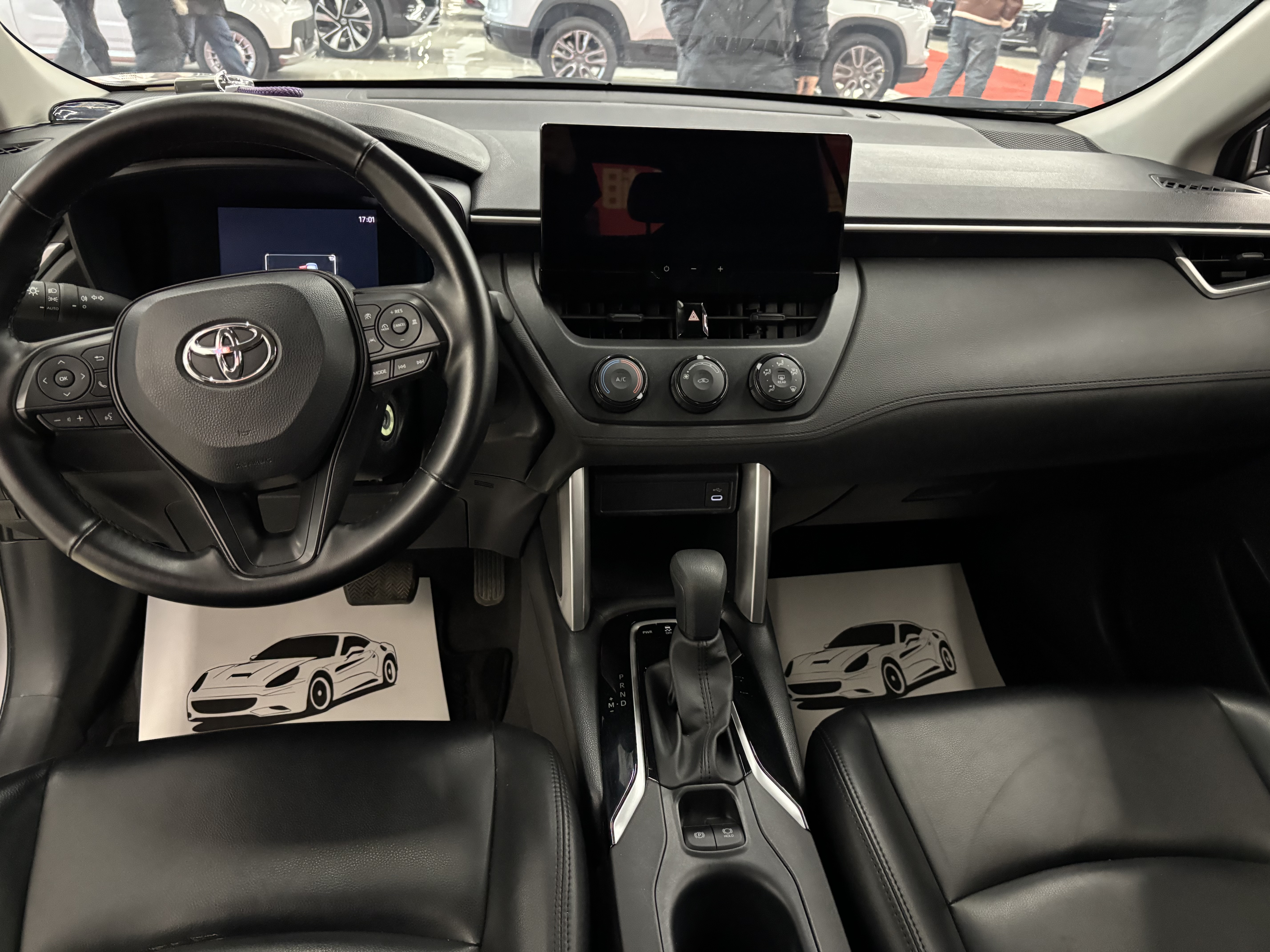 Toyota Corolla Cross 2024 #8 Toyota Corolla Cross 2024 car image #8