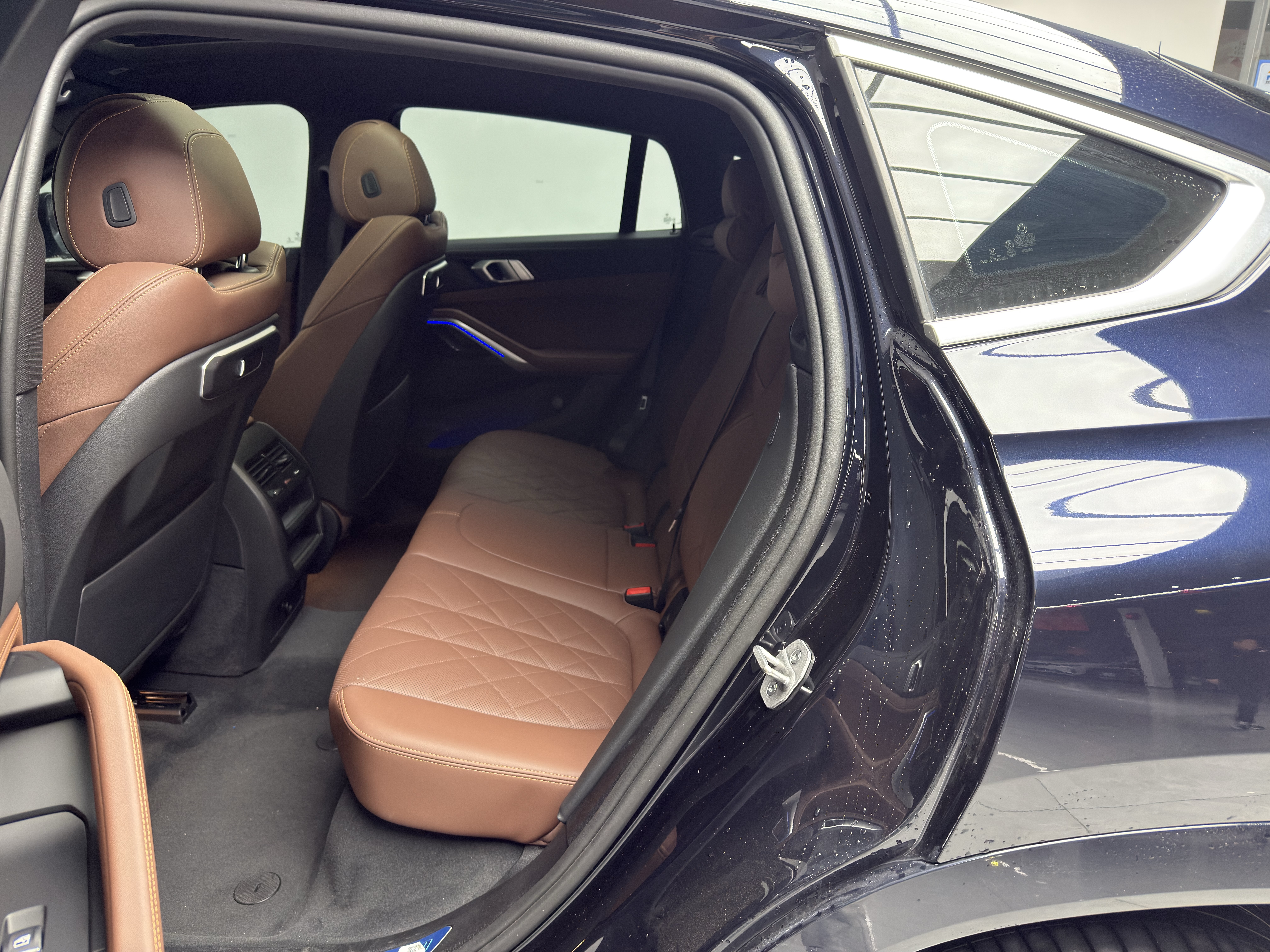 BMW X6 2024 immagine di auto #8