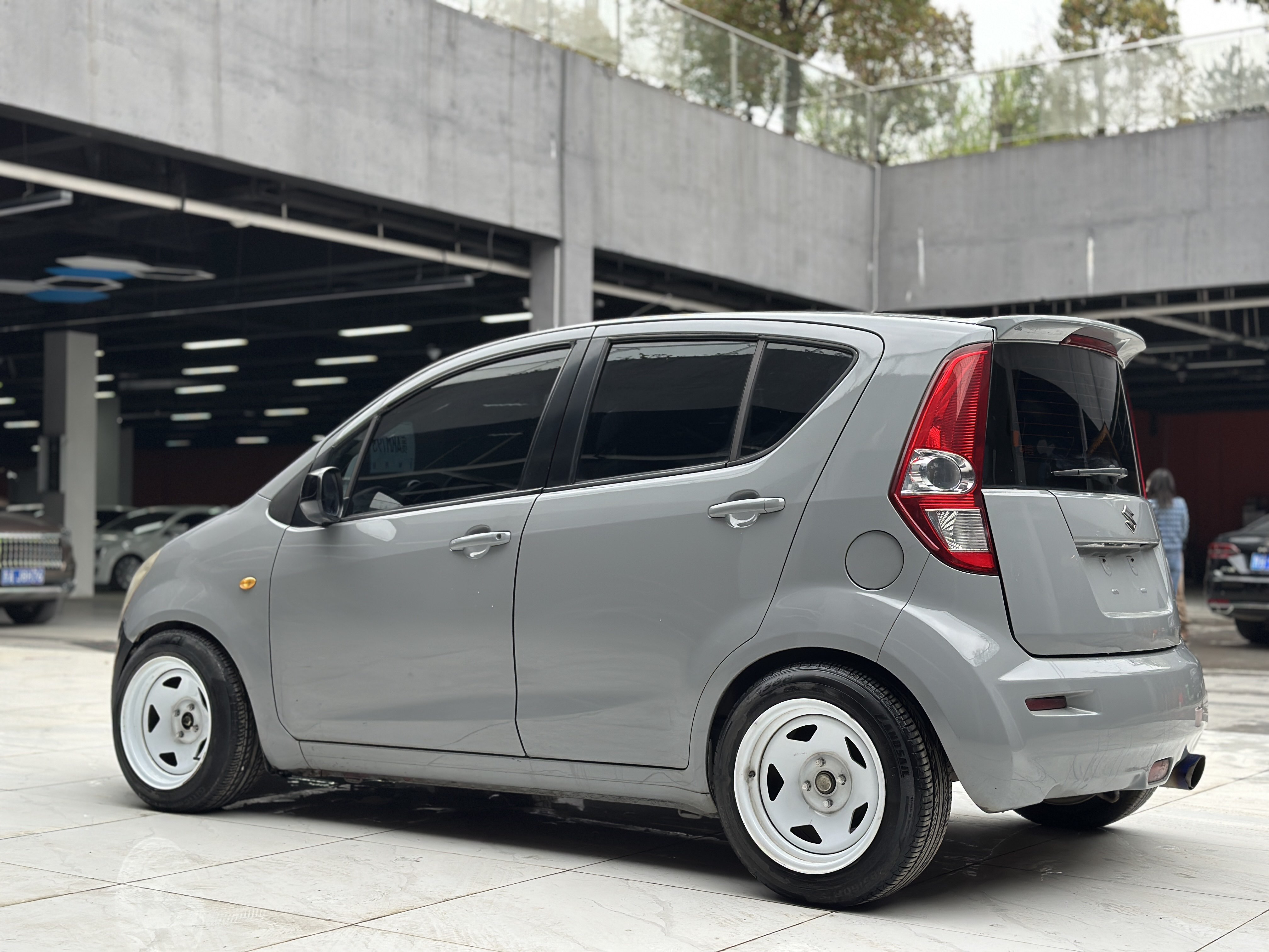 Suzuki Splash 2011 immagine di auto #8