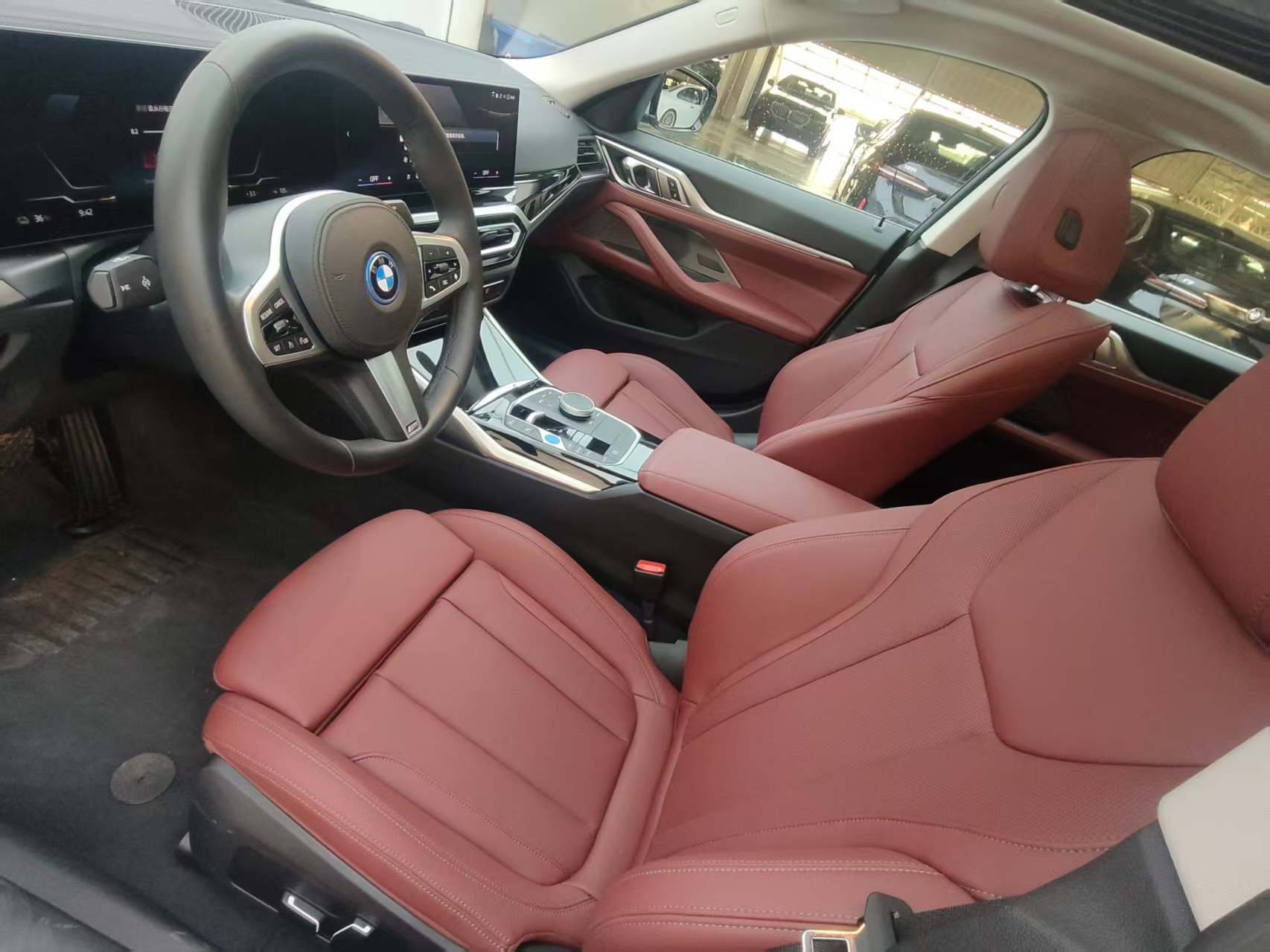 BMW i4 2025 #8 BMW i4 2025 car image #8