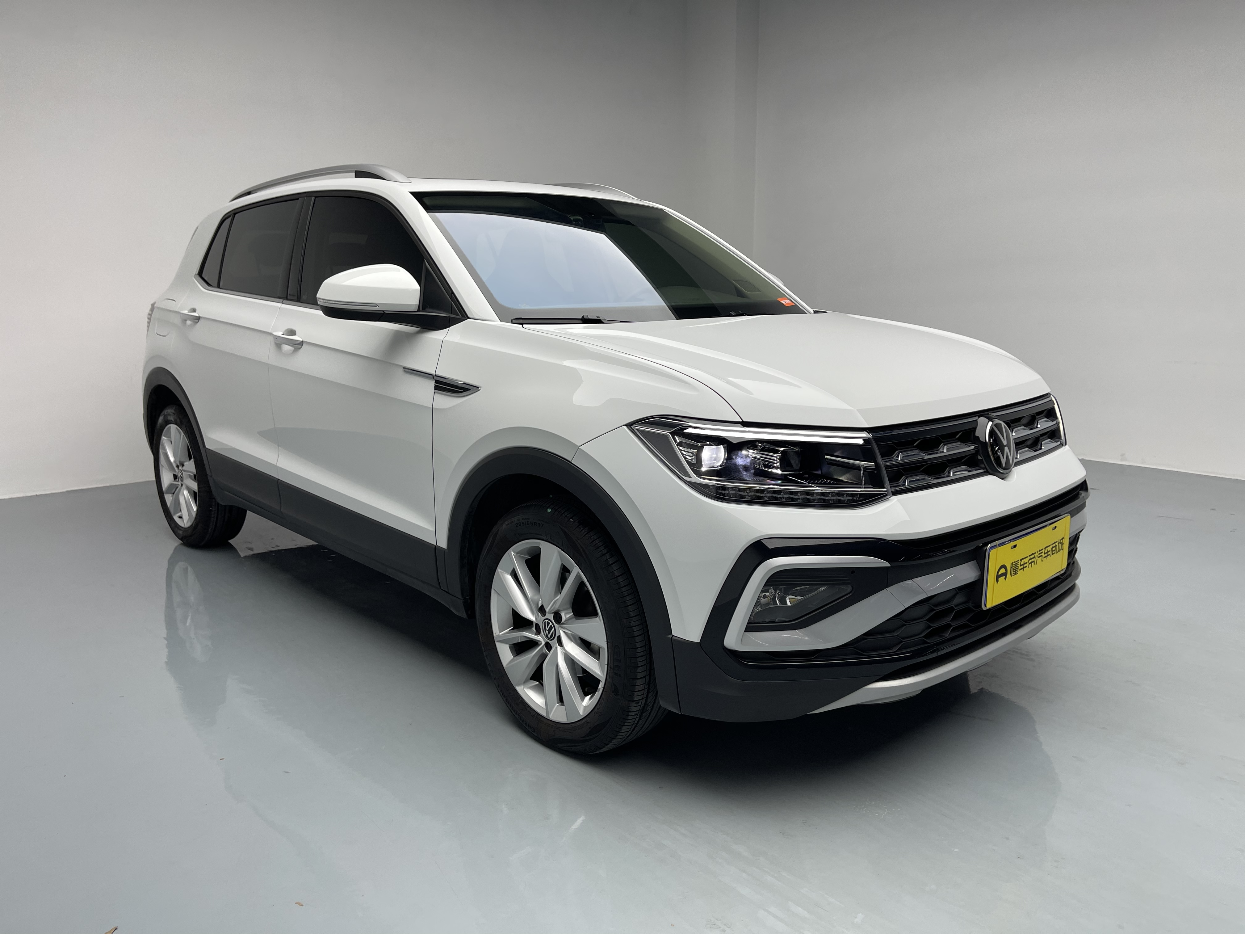 Volkswagen T-Cross 2024 #8 Volkswagen T-Cross 2024 car image #8