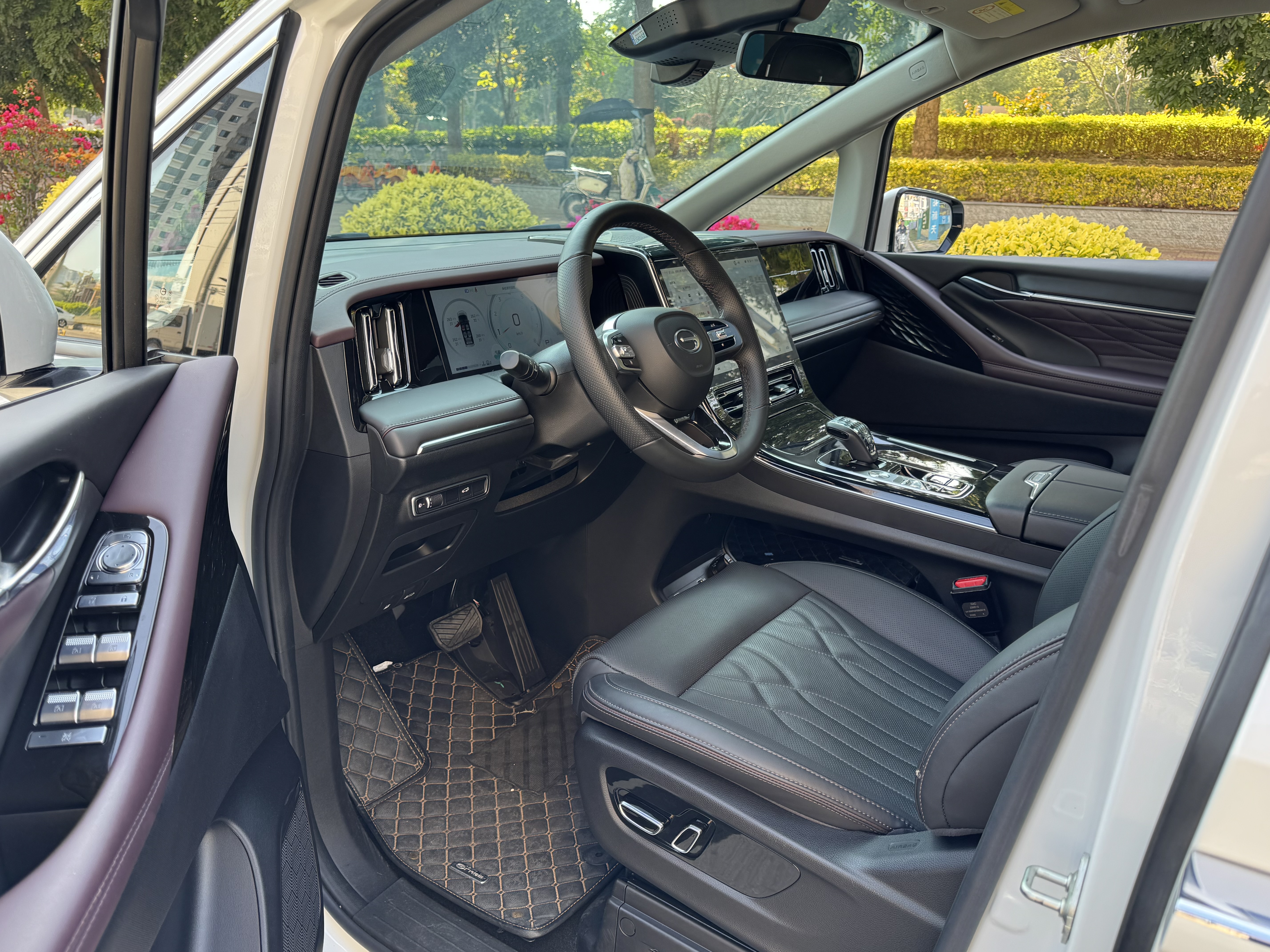 广汽传祺 传祺M8 2023 汽车图片 #8