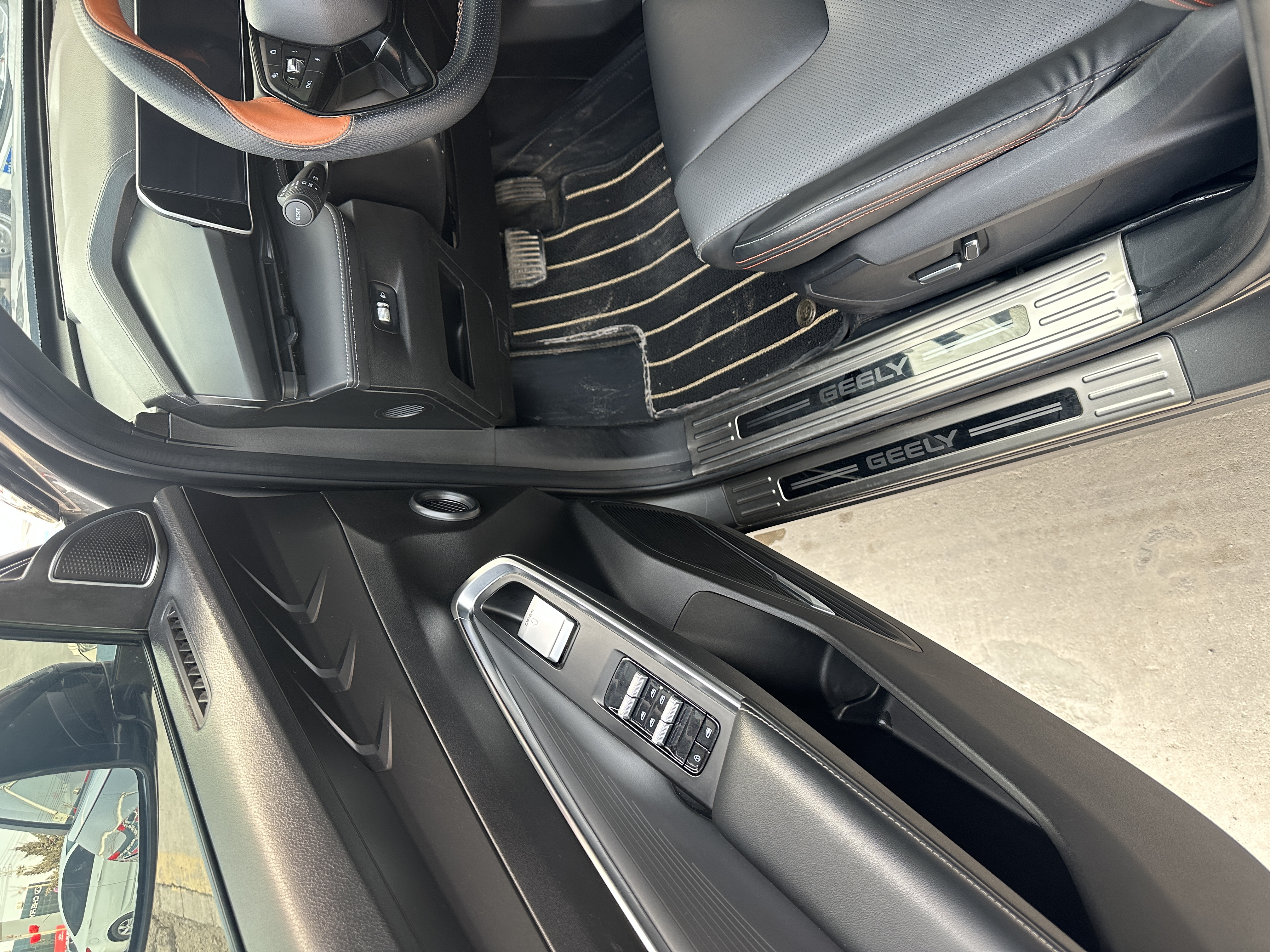 GEELY Boyue 2023 immagine di auto #8