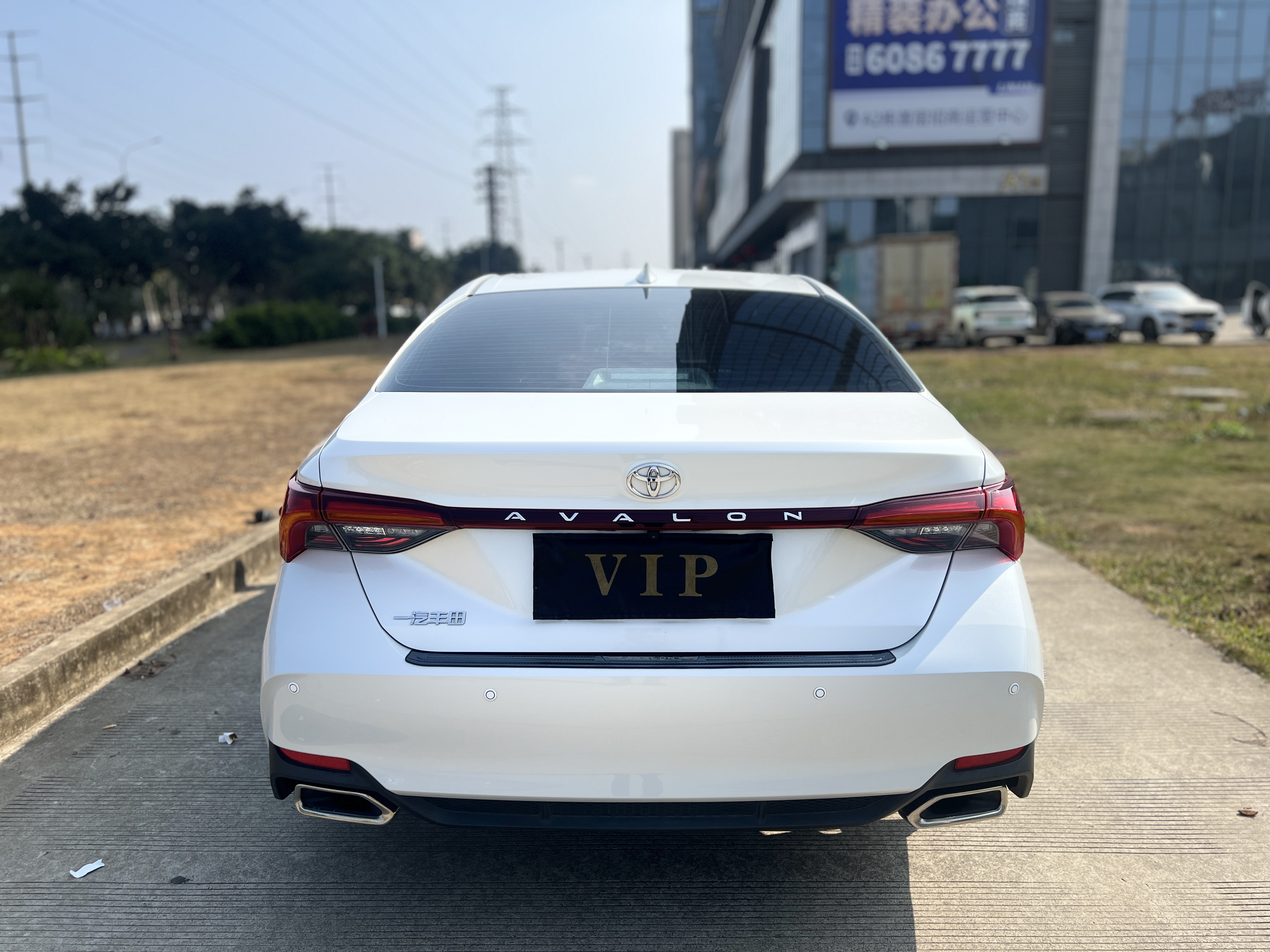 Toyota Avalon 2024 car image #8