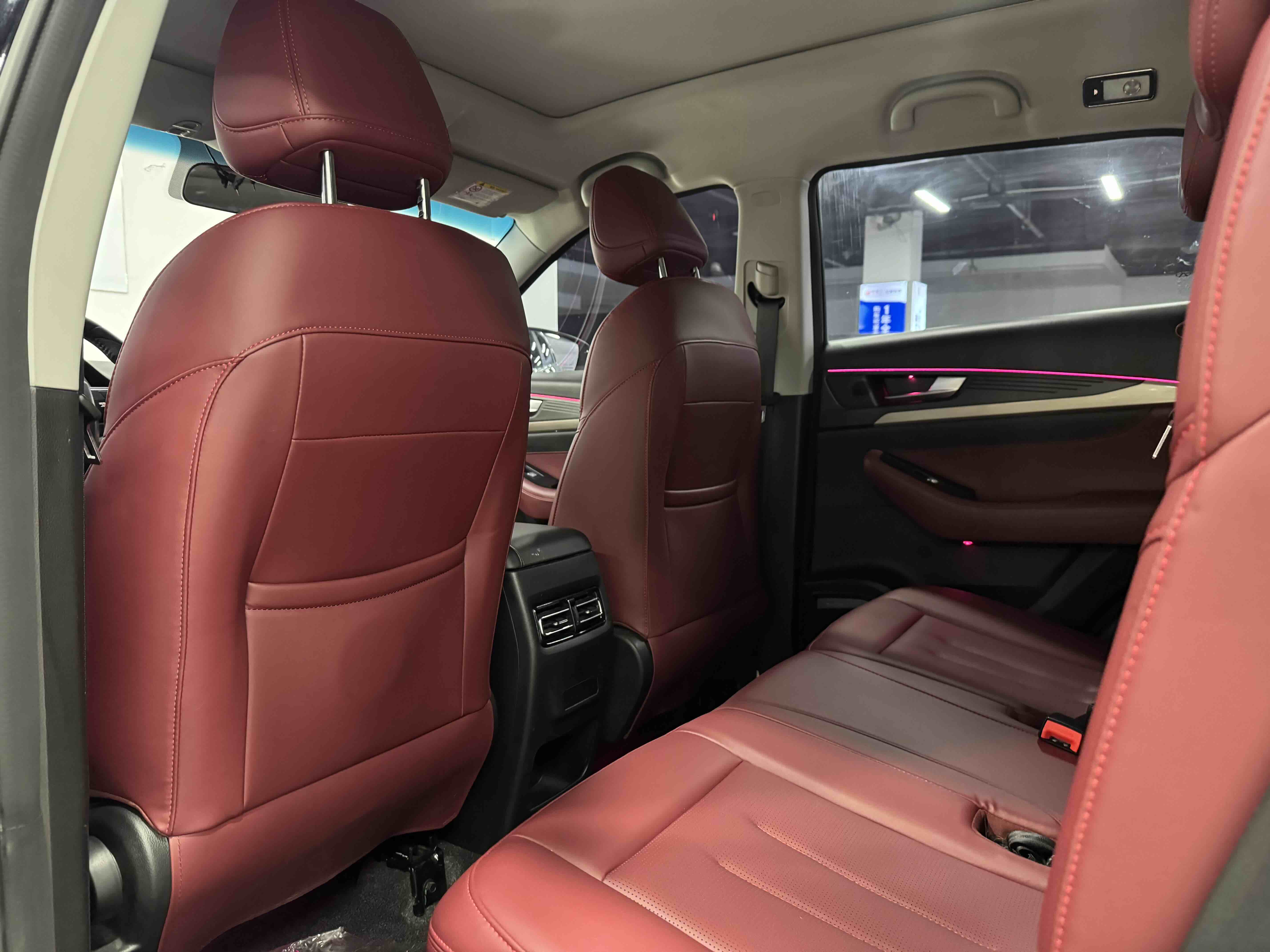 Jetour X70 2024 car image #8