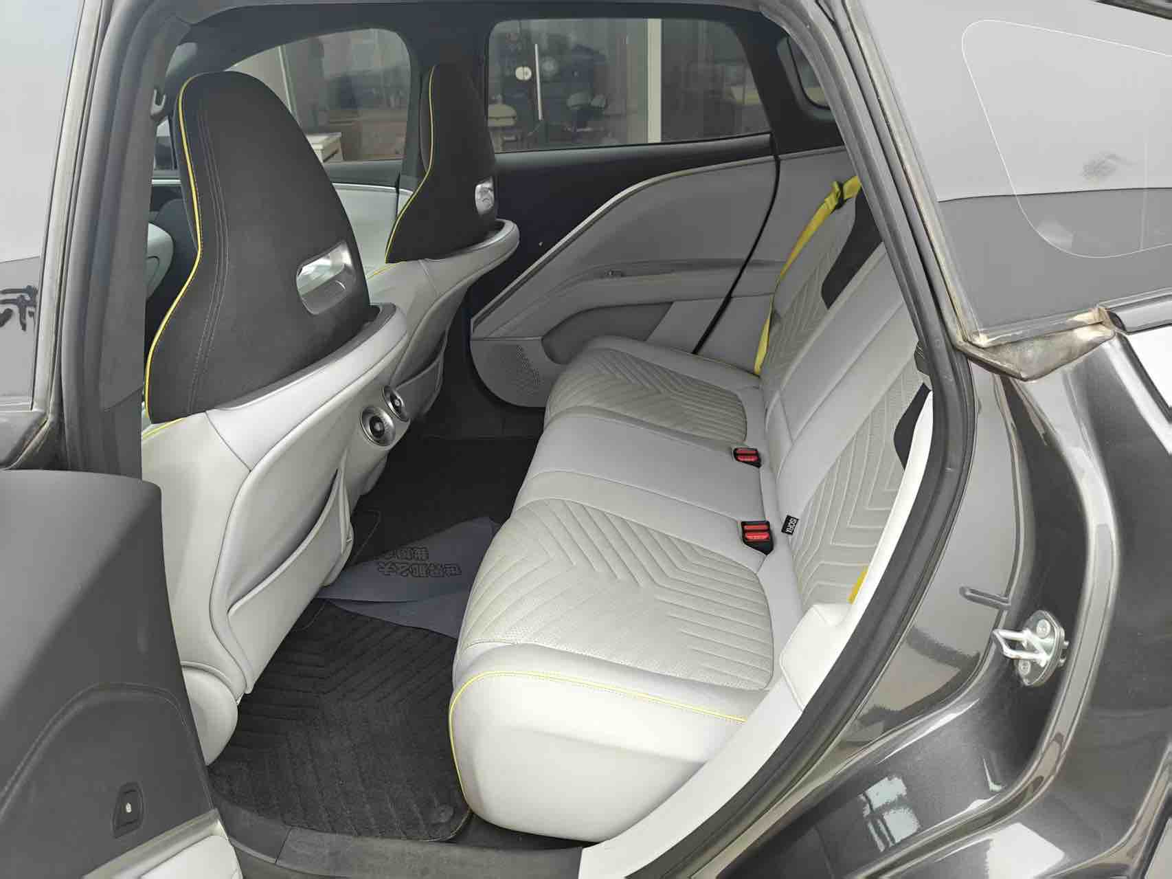 Avatr 2023 car image #8