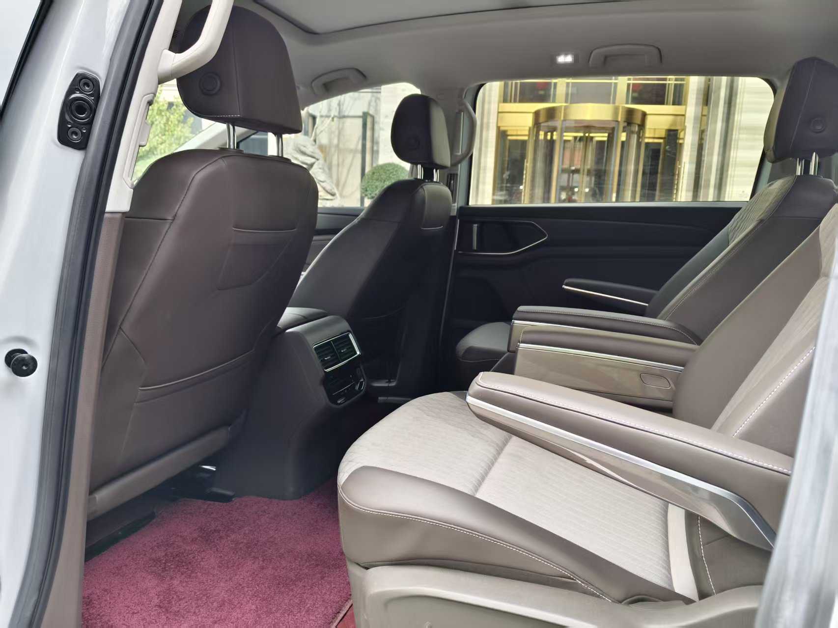 Volkswagen Viloran 2024 #8 Volkswagen Viloran 2024 car image #8