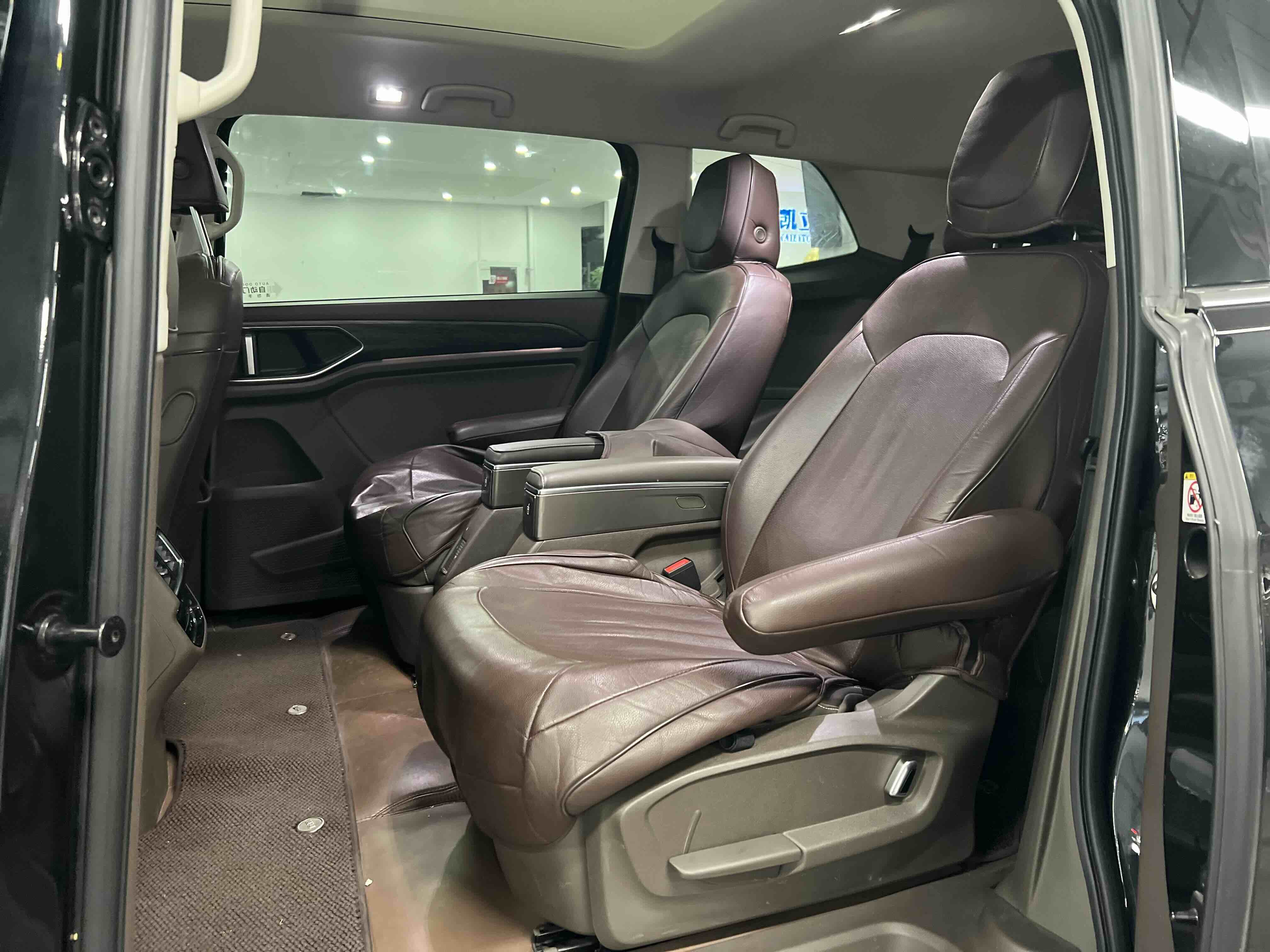 Volkswagen Viloran 2023 #8 Volkswagen Viloran 2023 car image #8