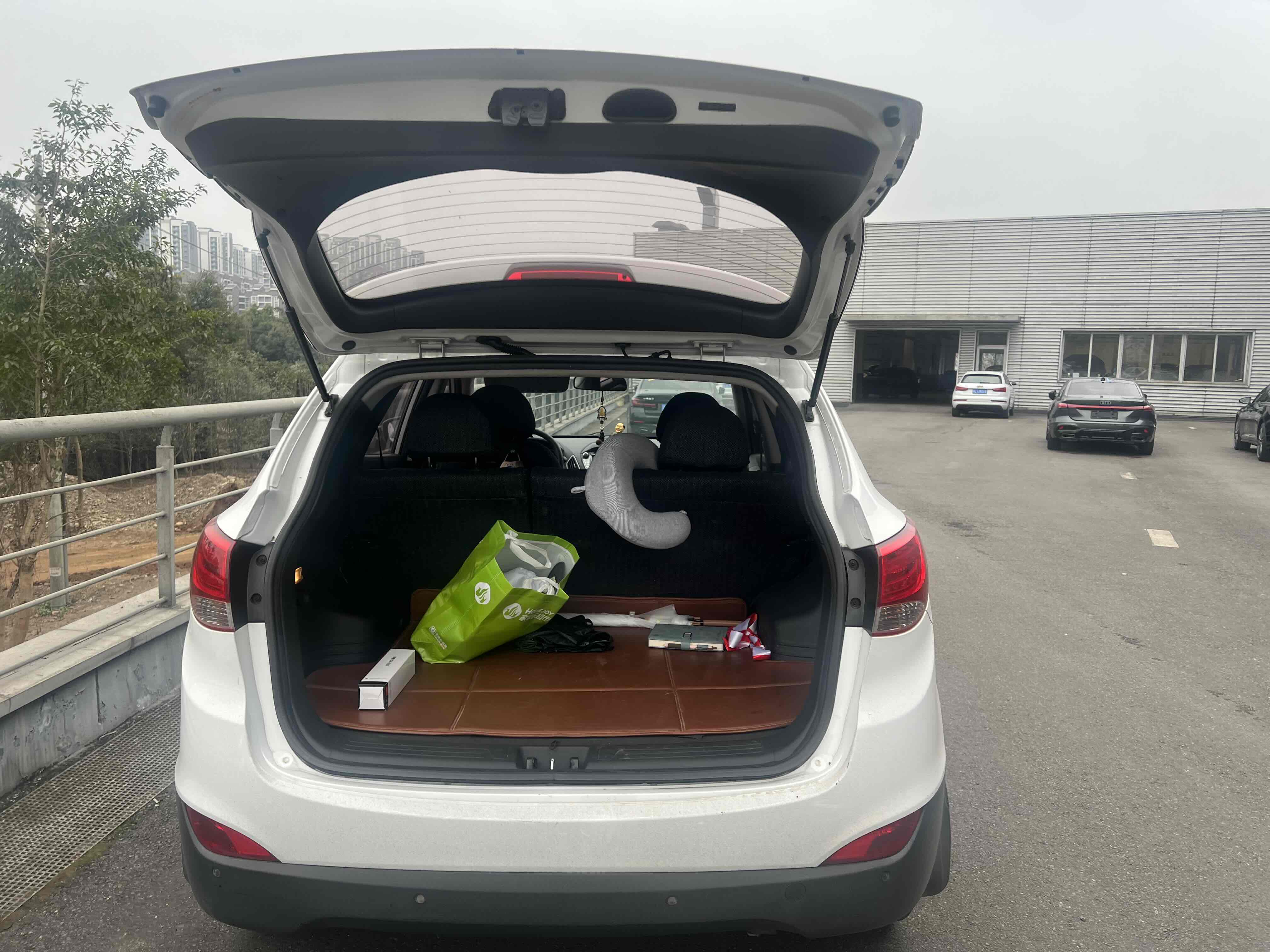 Hyundai ix35 2015 car image #8