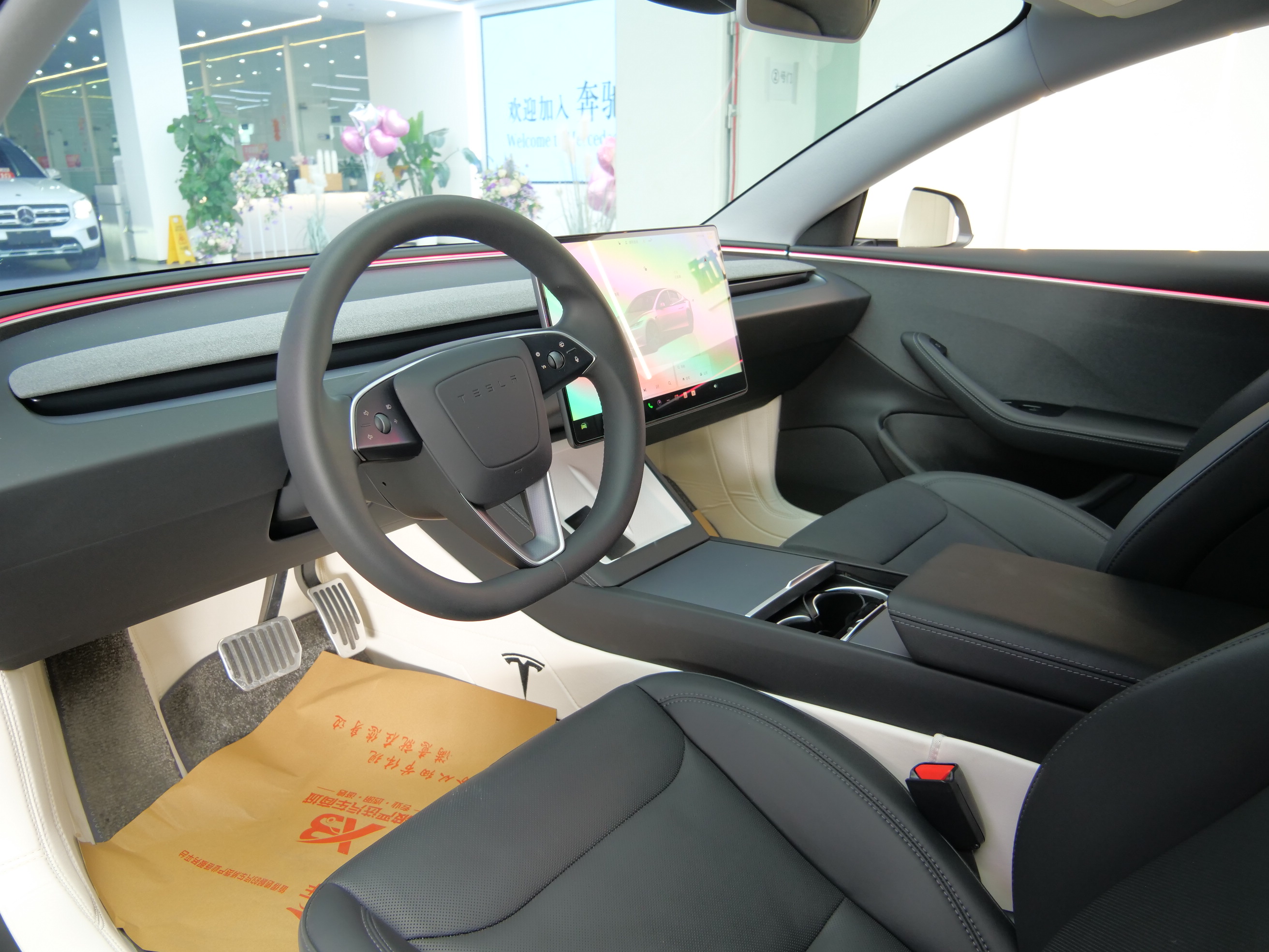 特斯拉 Model 3 2024 汽车图片 #8