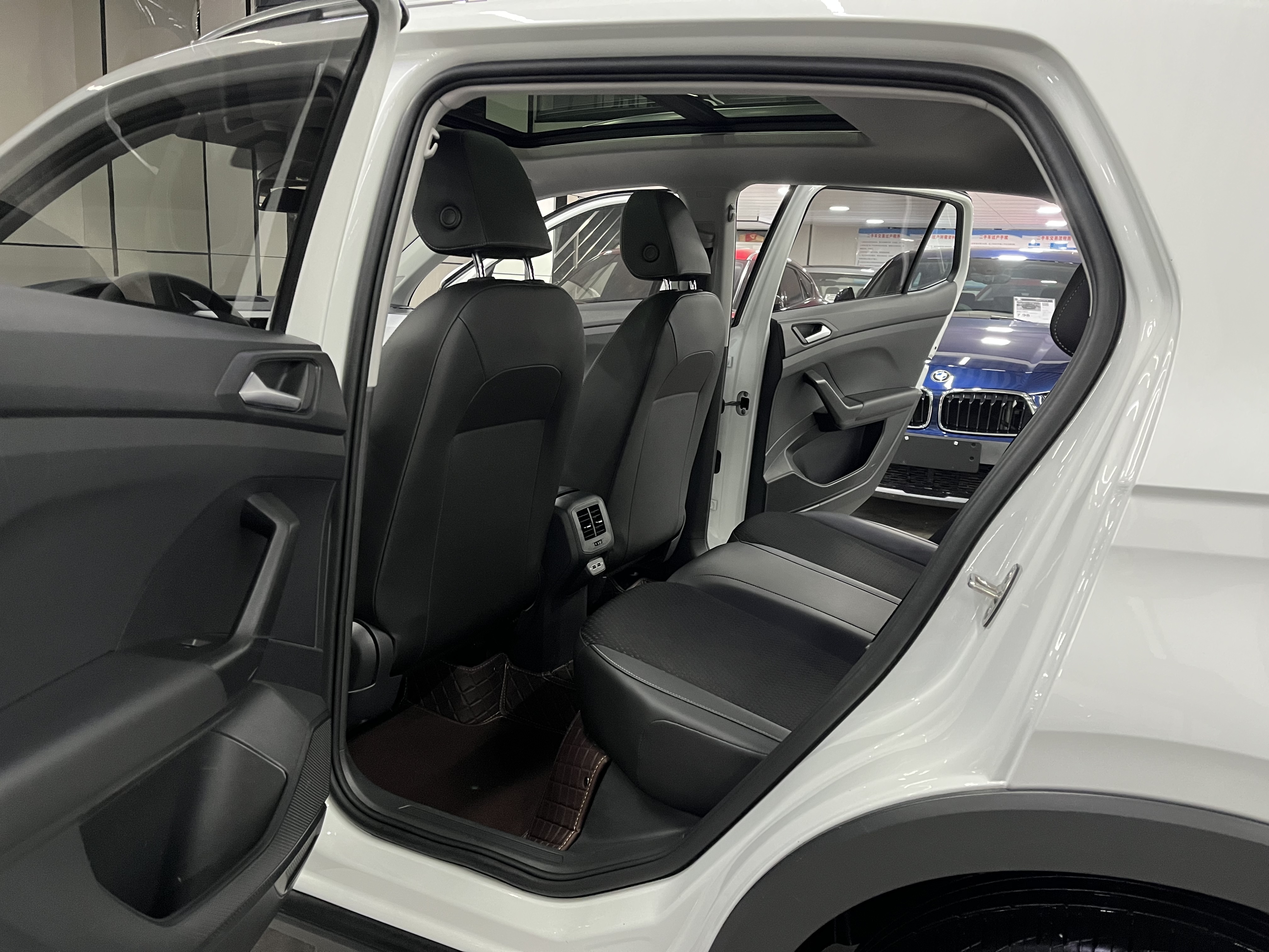 Volkswagen Tacqua 2024 car image #8