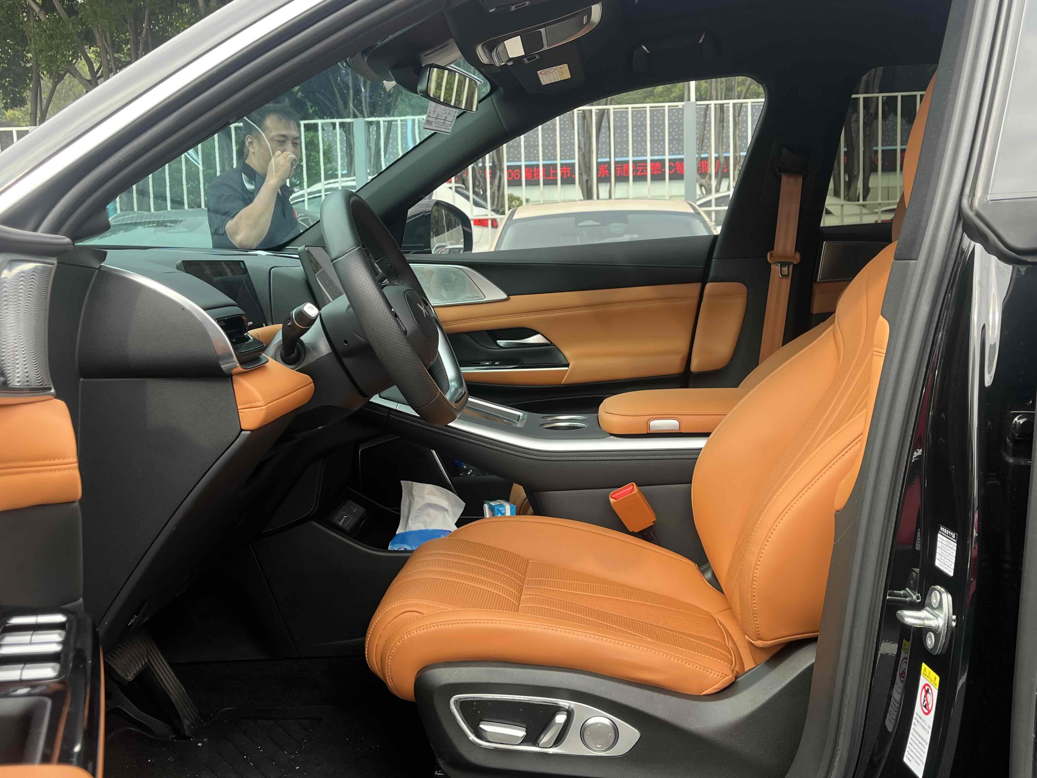 Xpeng G9 2024 #8 Xpeng G9 2024 immagine di auto #8