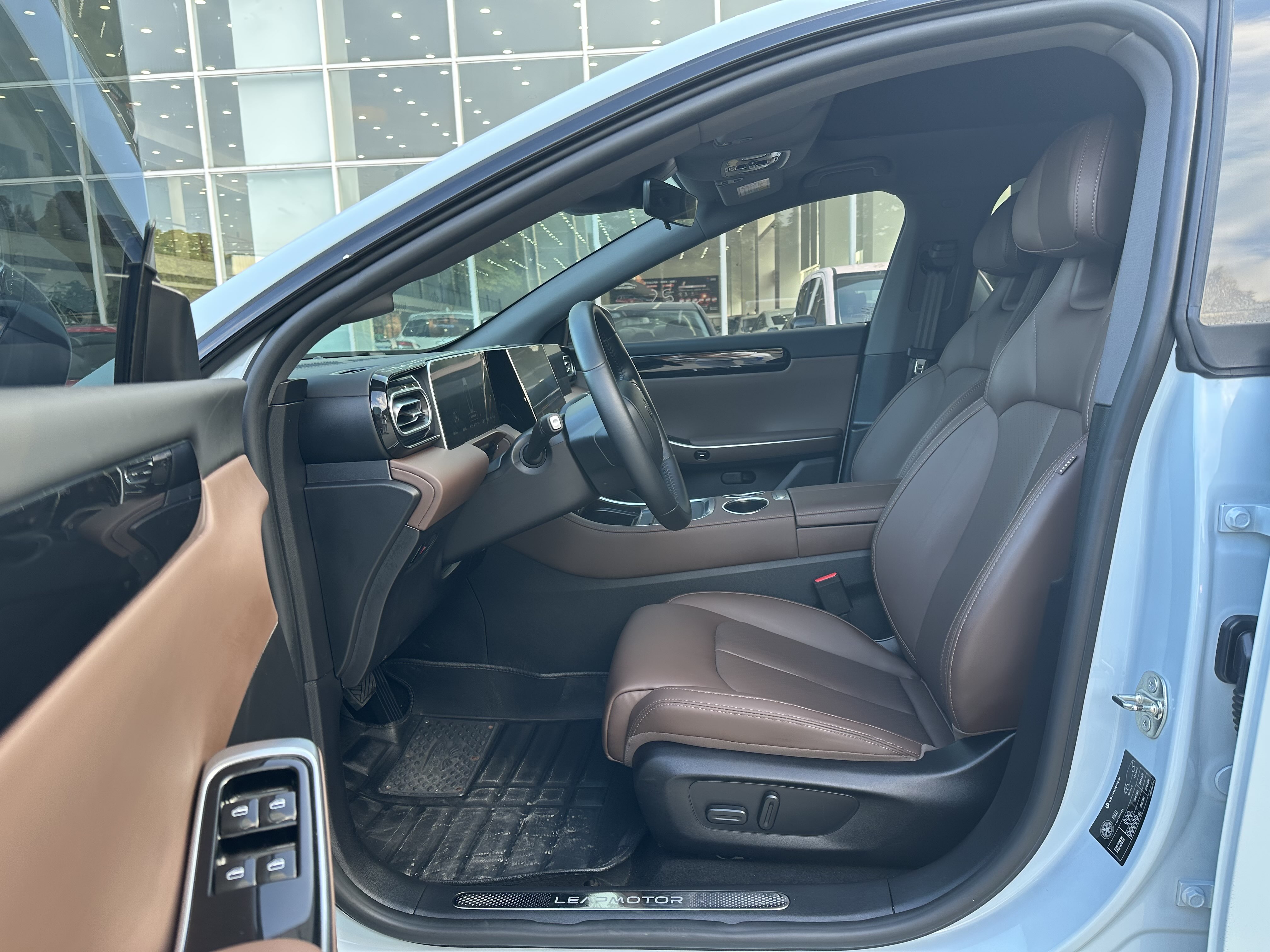 零跑汽车 零跑C01 2023 汽车图片 #8