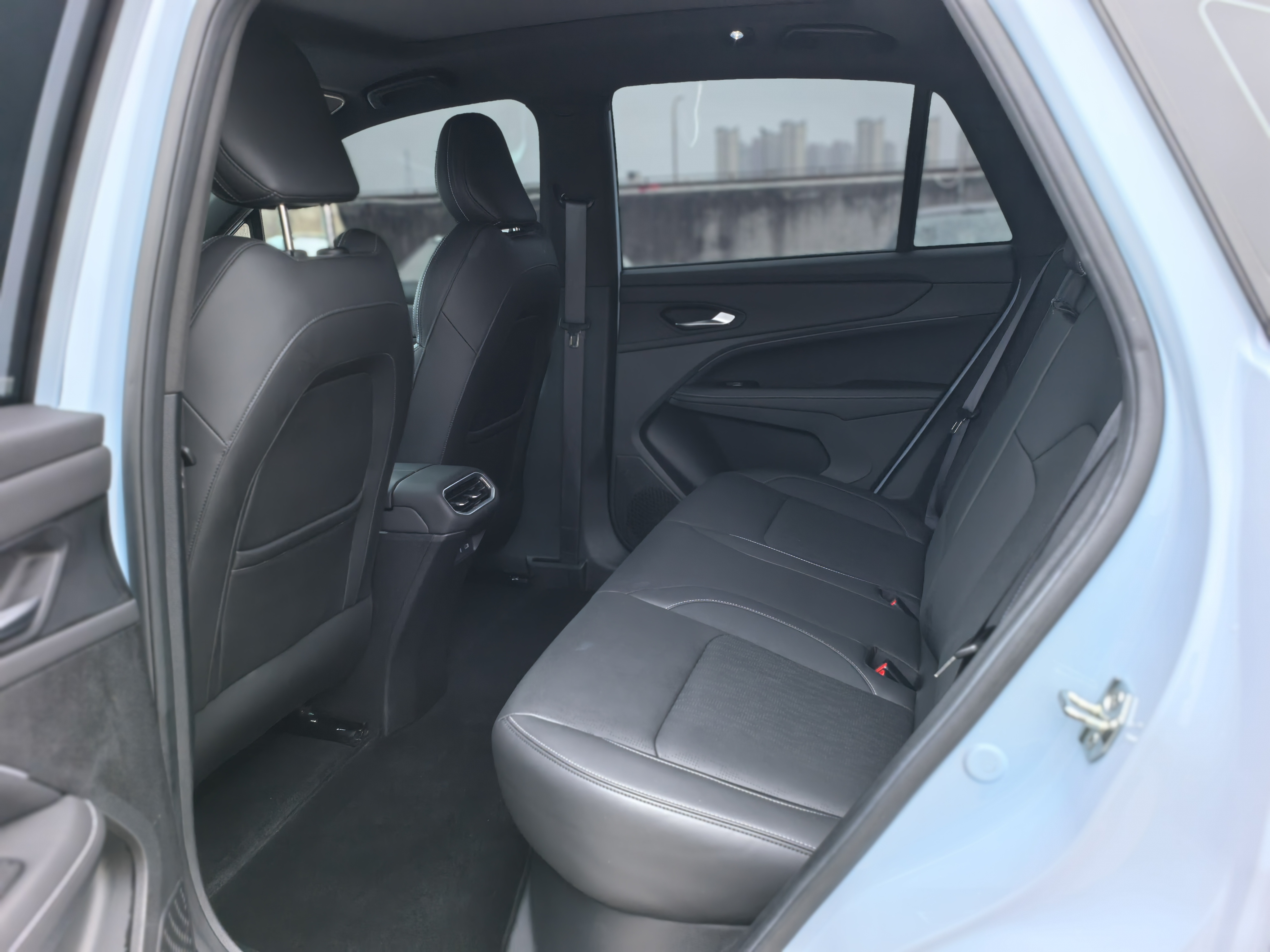 睿蓝汽车 睿蓝7 2025 汽车图片 #8