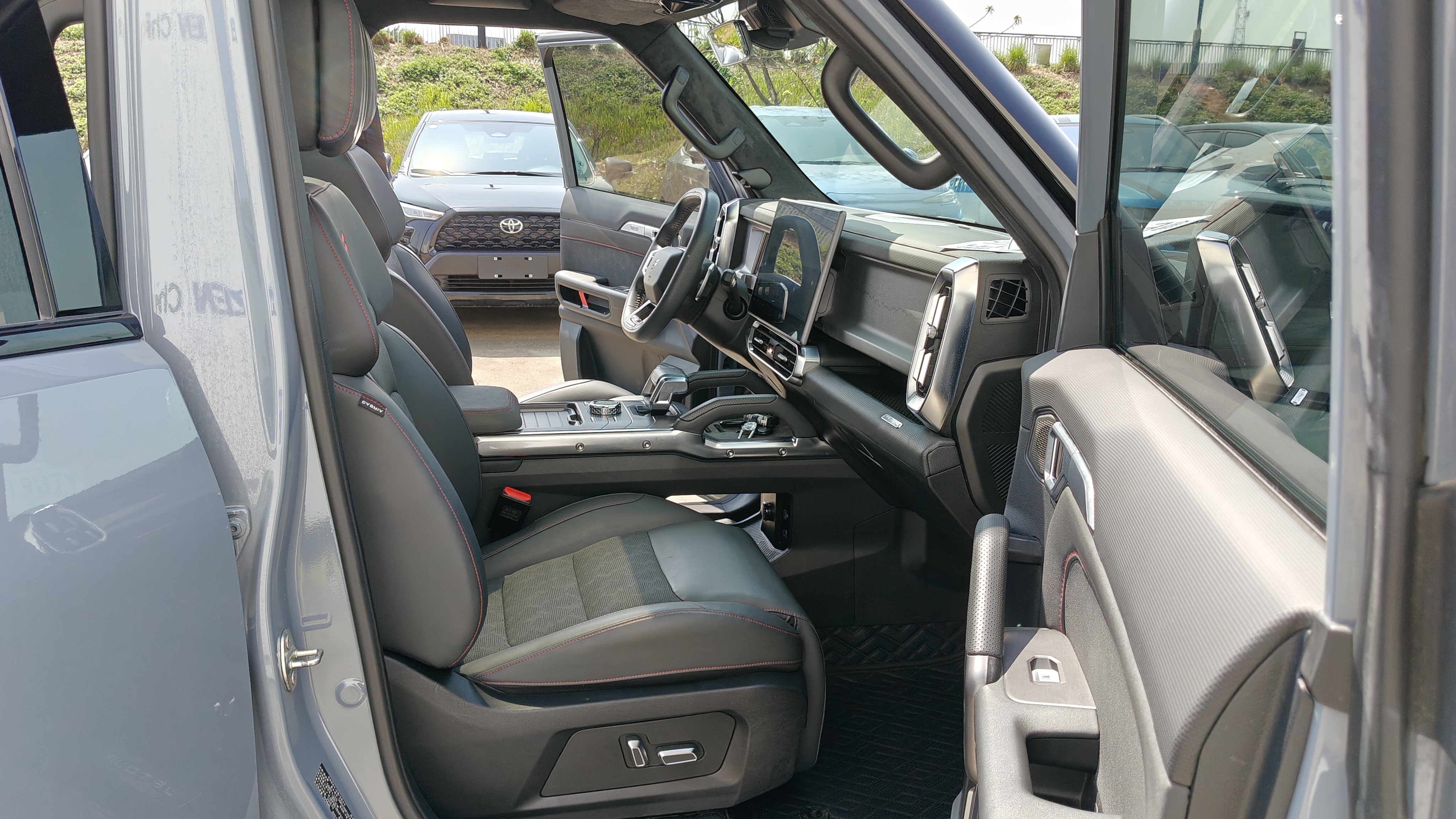 Jetour Traveller 2023 #8 Jetour Traveller 2023 car image #8