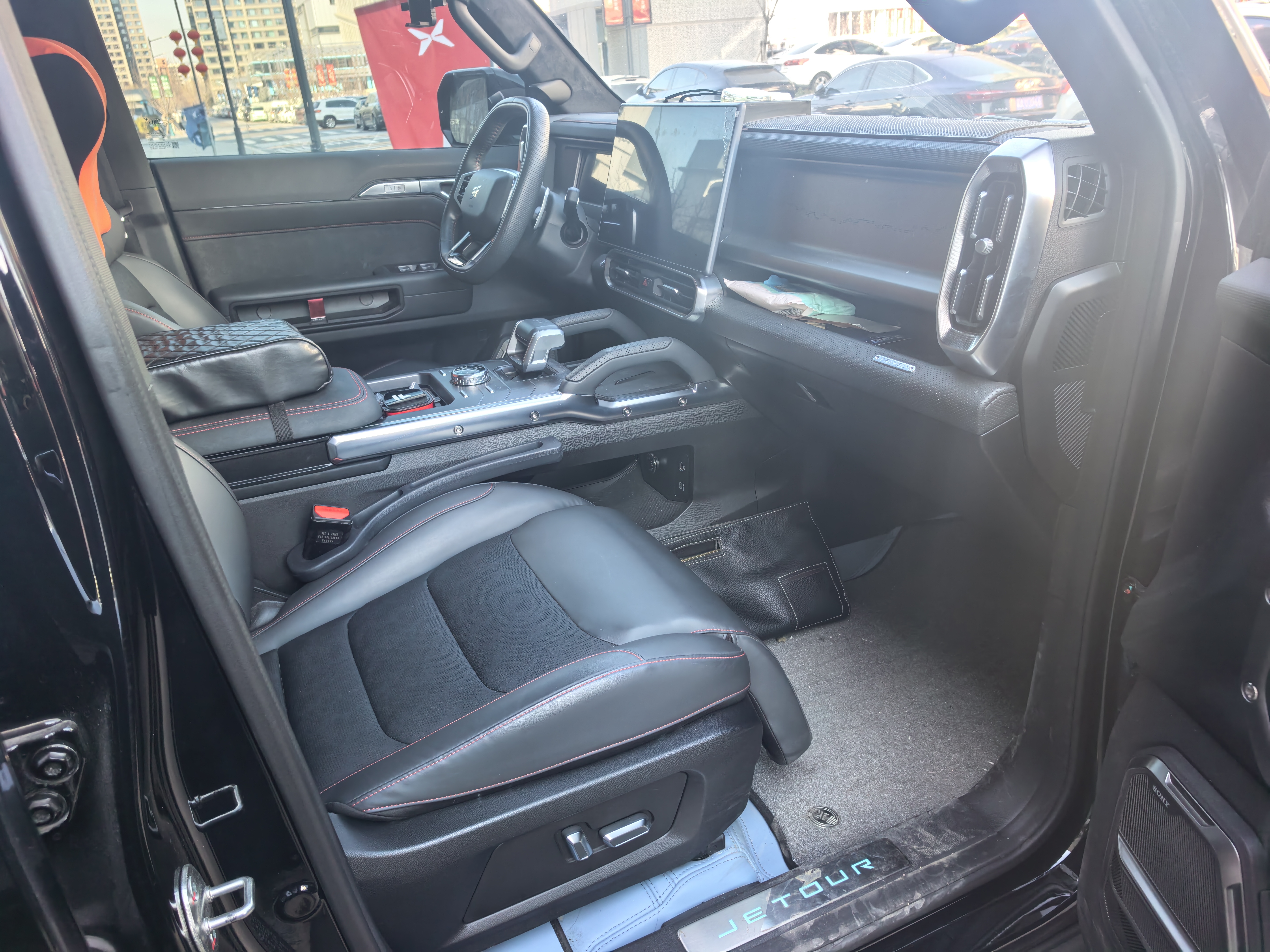 Jetour Traveller 2024 car image #8