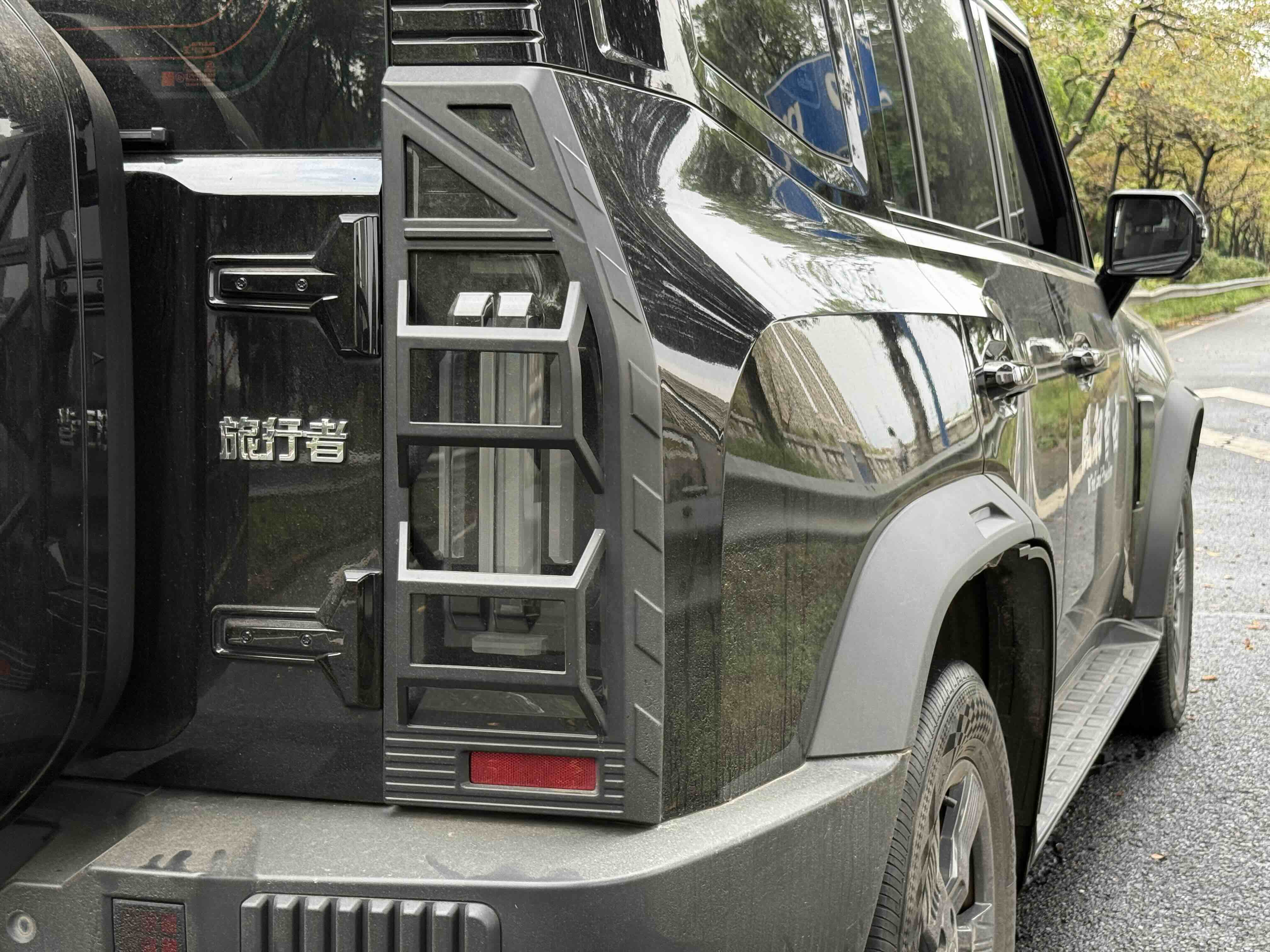 Jetour Traveller 2023 car image #8
