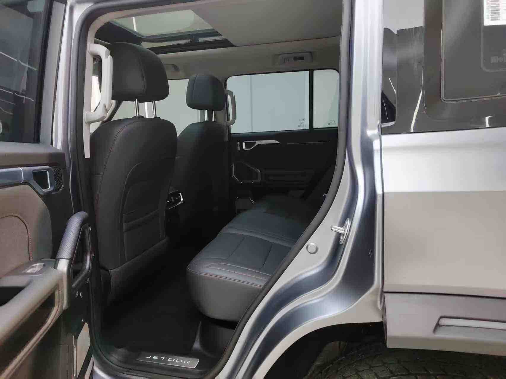 Jetour Traveller 2023 car image #8