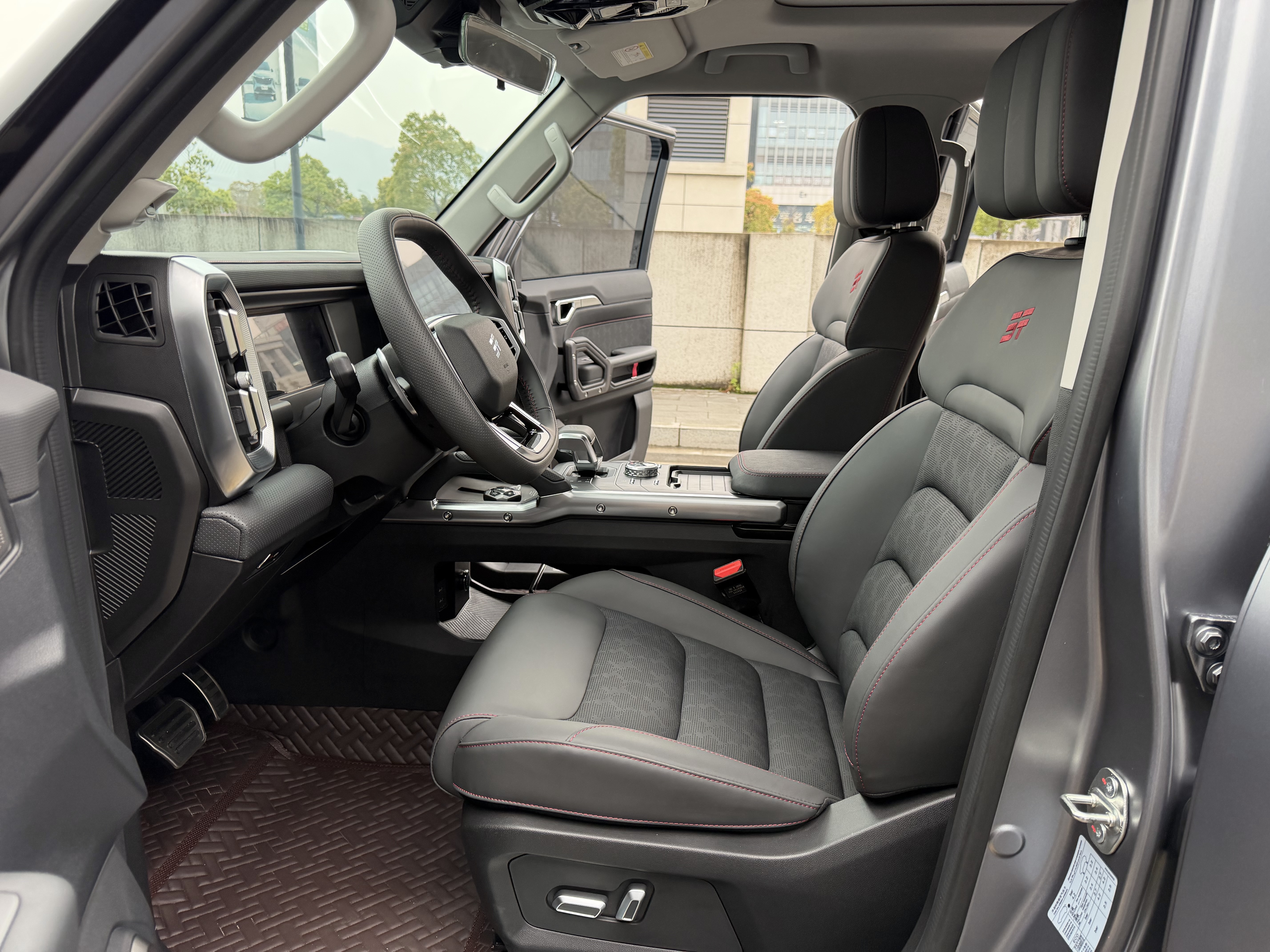 Jetour Traveller 2025 car image #8
