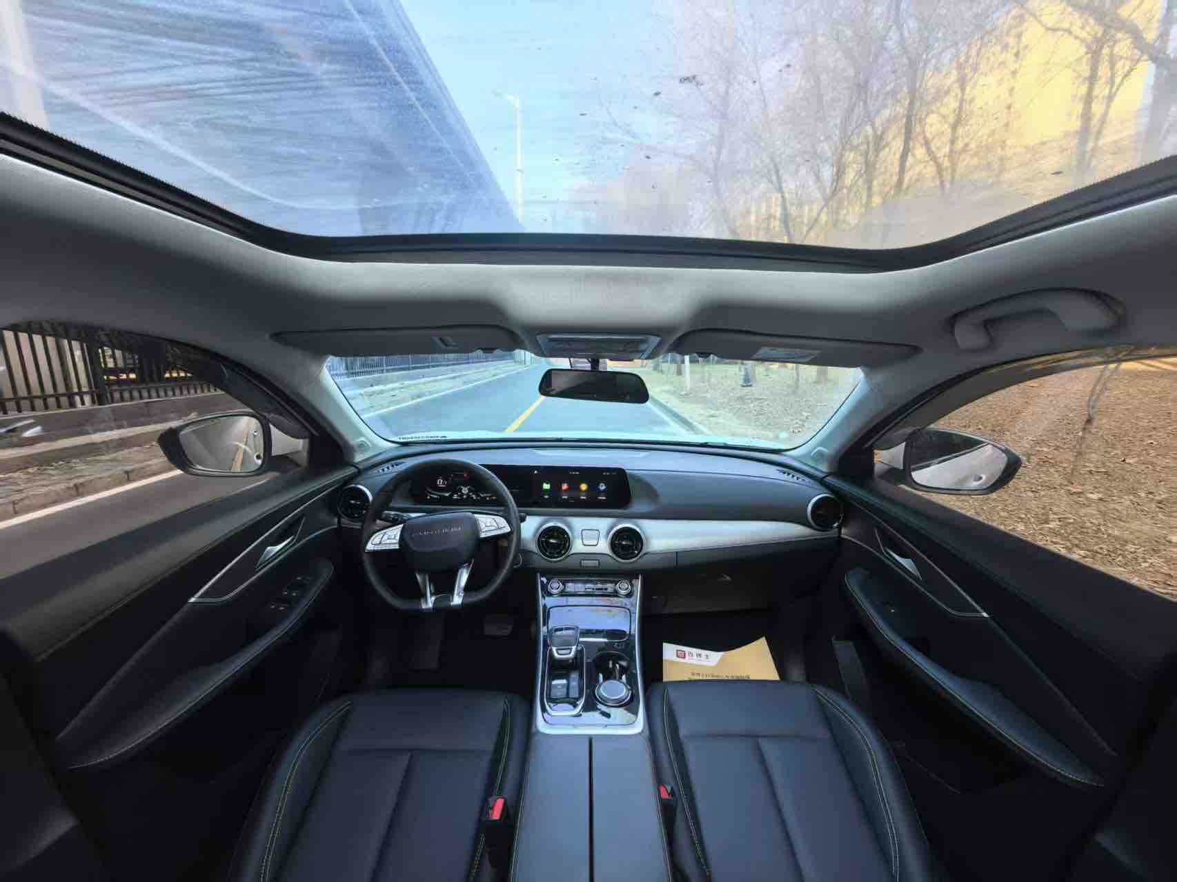 Forthing T5 EVO 2024 car image #8