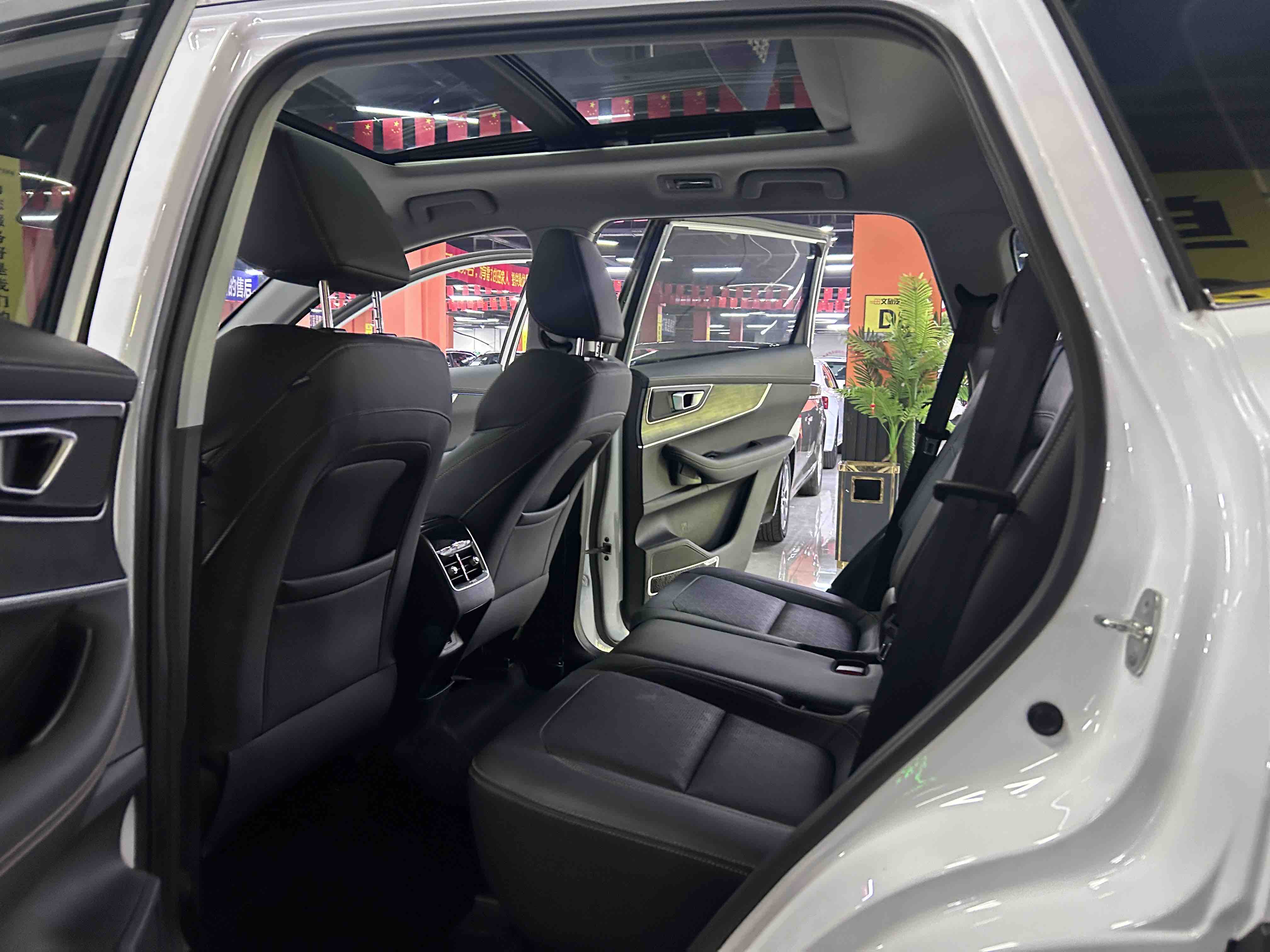 Tiggo 8 2024 car image #8