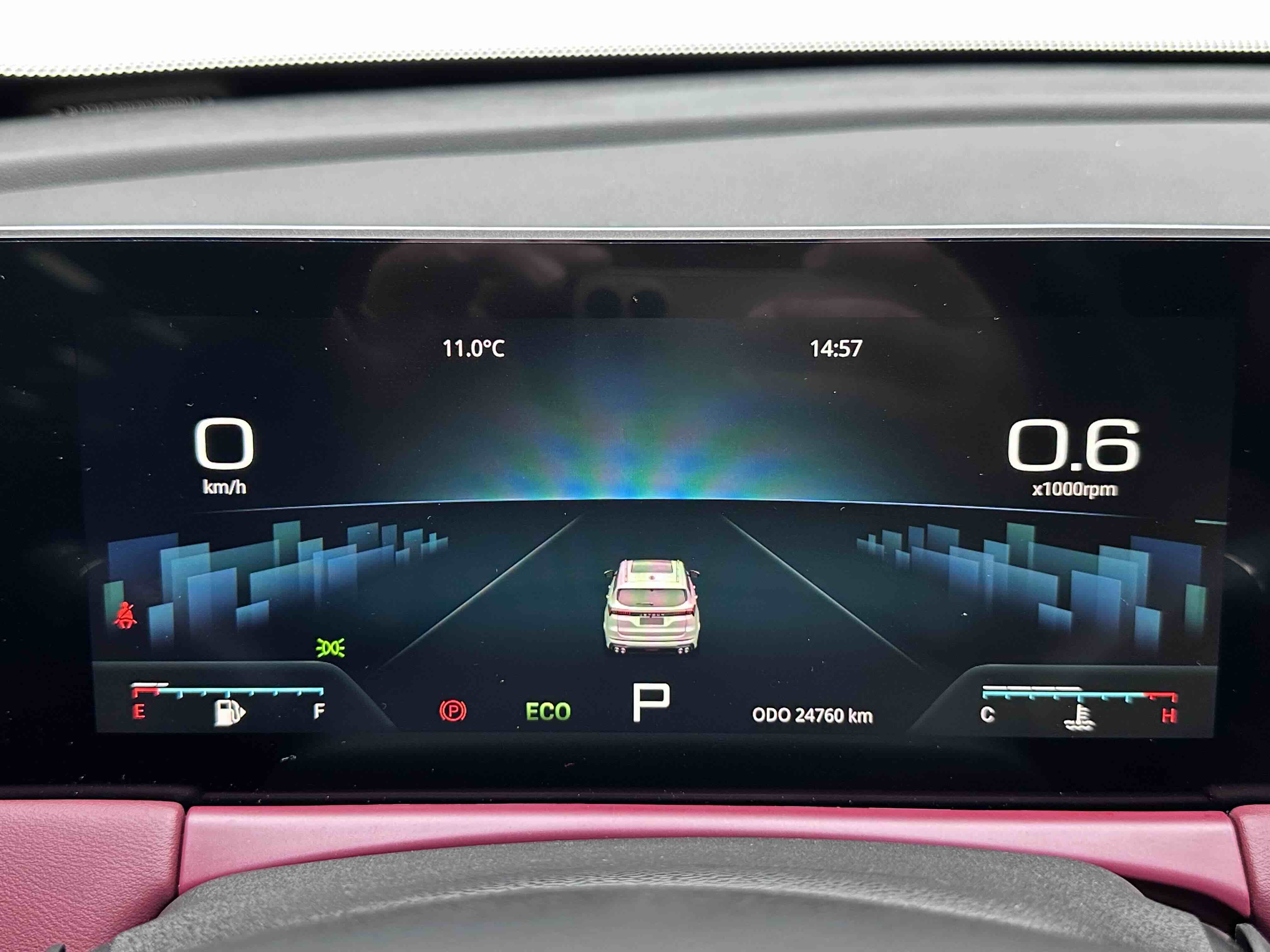 X70 PLUS 2023 #8 X70 PLUS 2023 car image #8