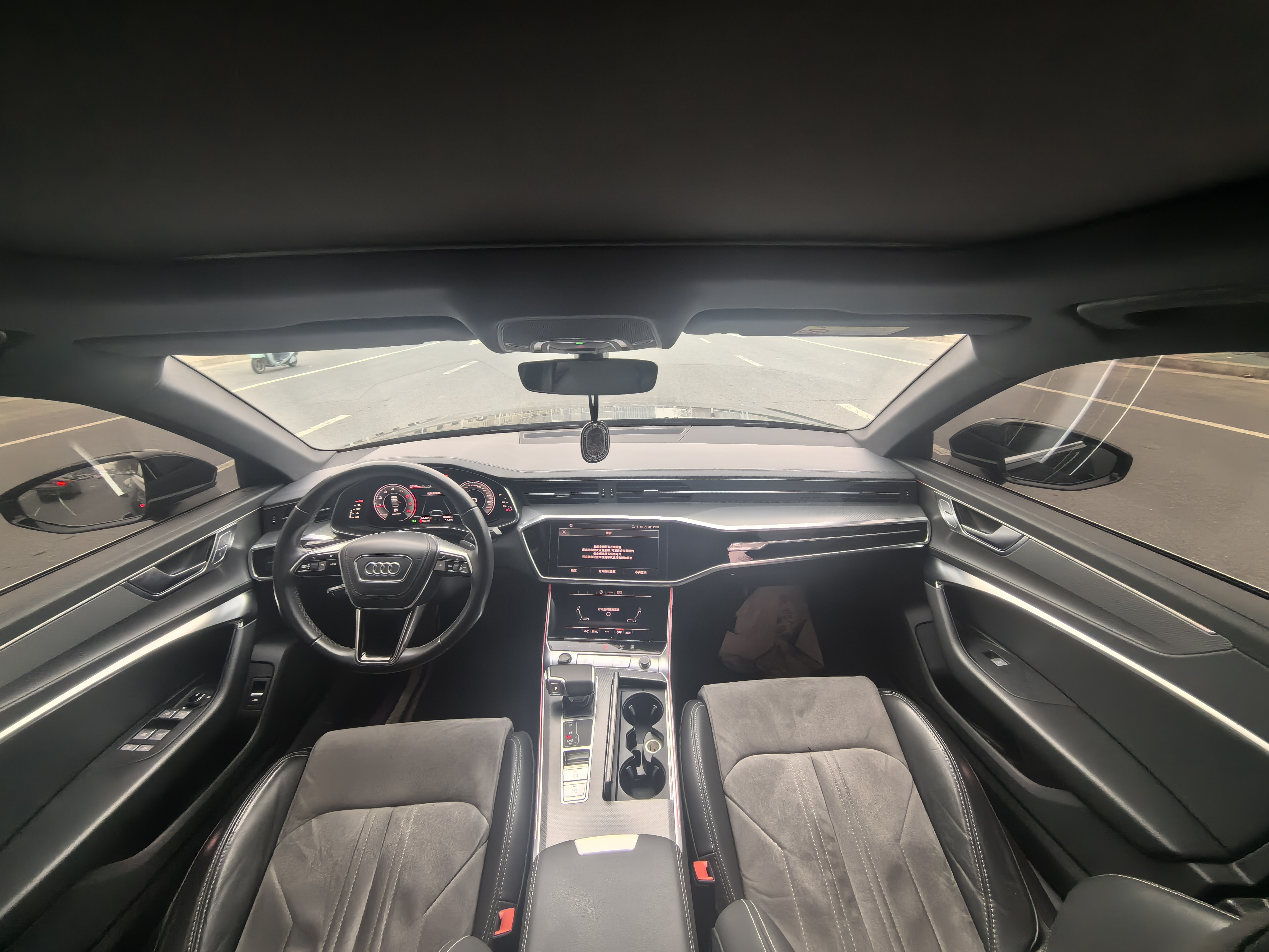 Audi A6L 2023 #8 Audi A6L 2023 car image #8