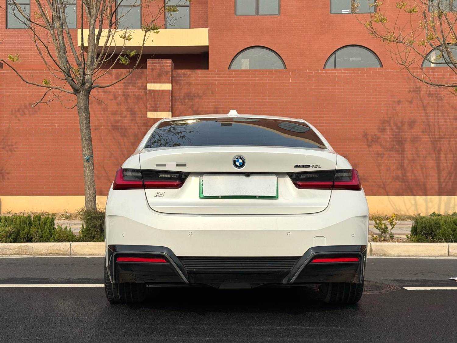 BMW i3 2023 car image #8