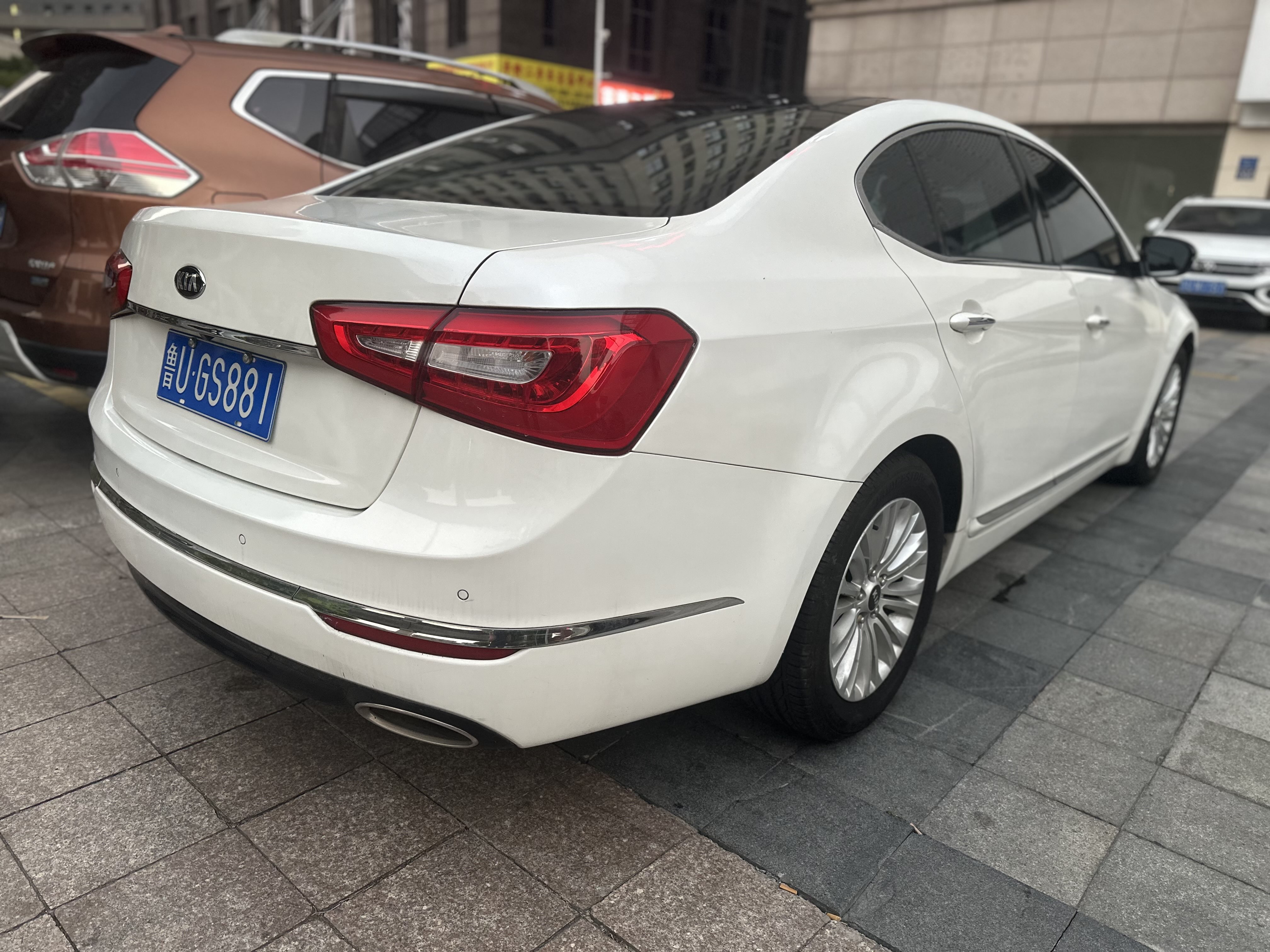 Kia Cadenza 2013 изображение автомобиля #8