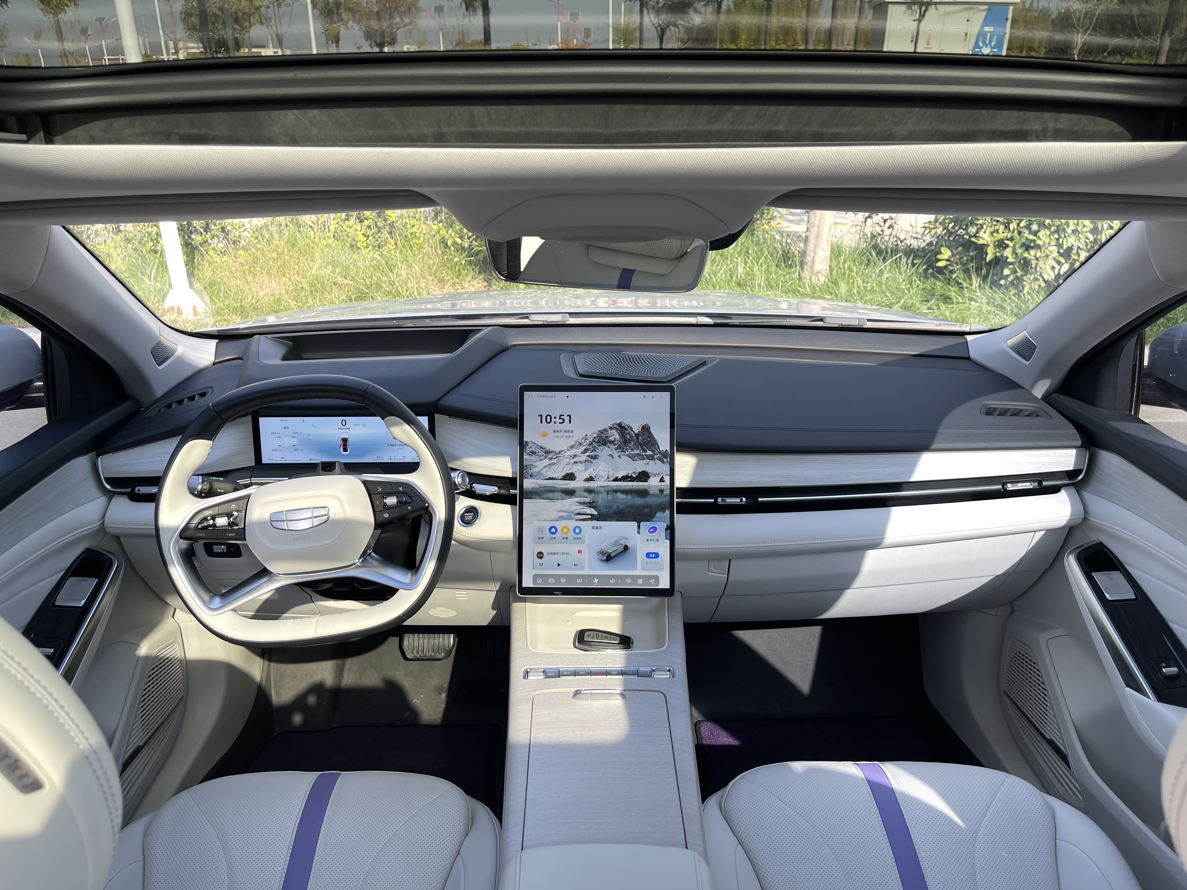 GEELY PrefaceL 2023 car image #8