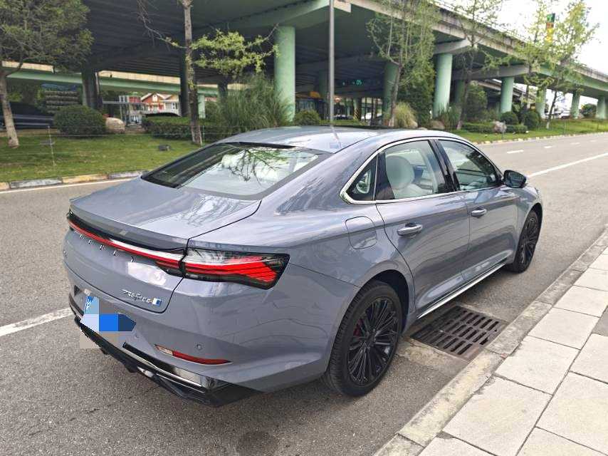 GEELY PrefaceL 2023 car image #8