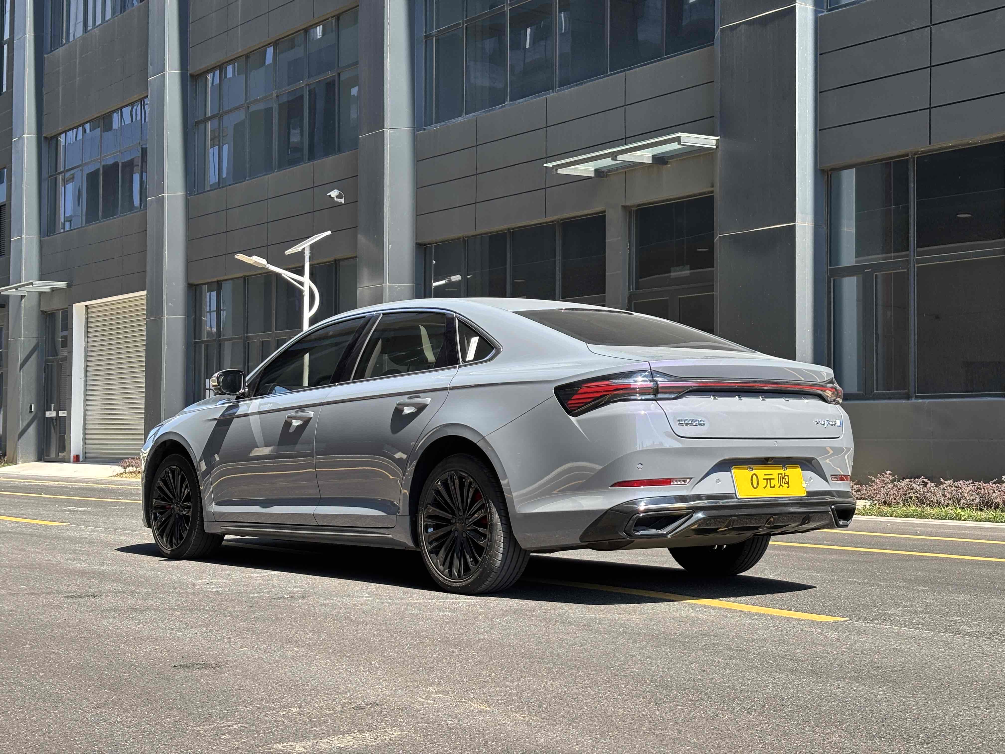 GEELY PrefaceL 2023 car image #8