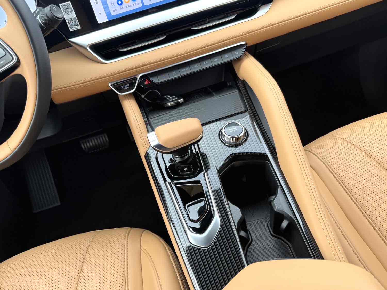 GEELY Monjaro MHEV 2023 #8 GEELY Monjaro MHEV 2023 car image #8