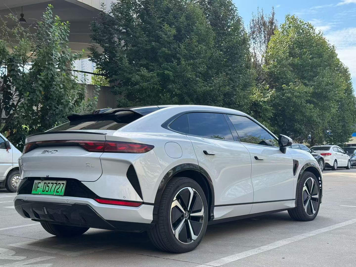 BYD SongL EV 2024 immagine di auto #8