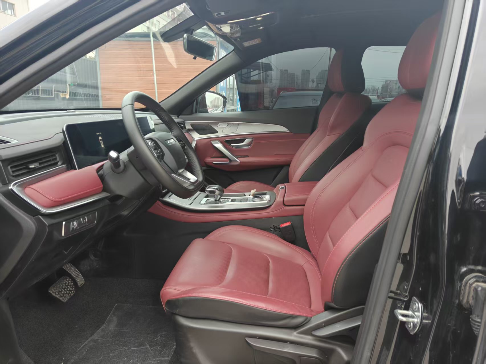 X70 PLUS 2024 #8 X70 PLUS 2024 car image #8