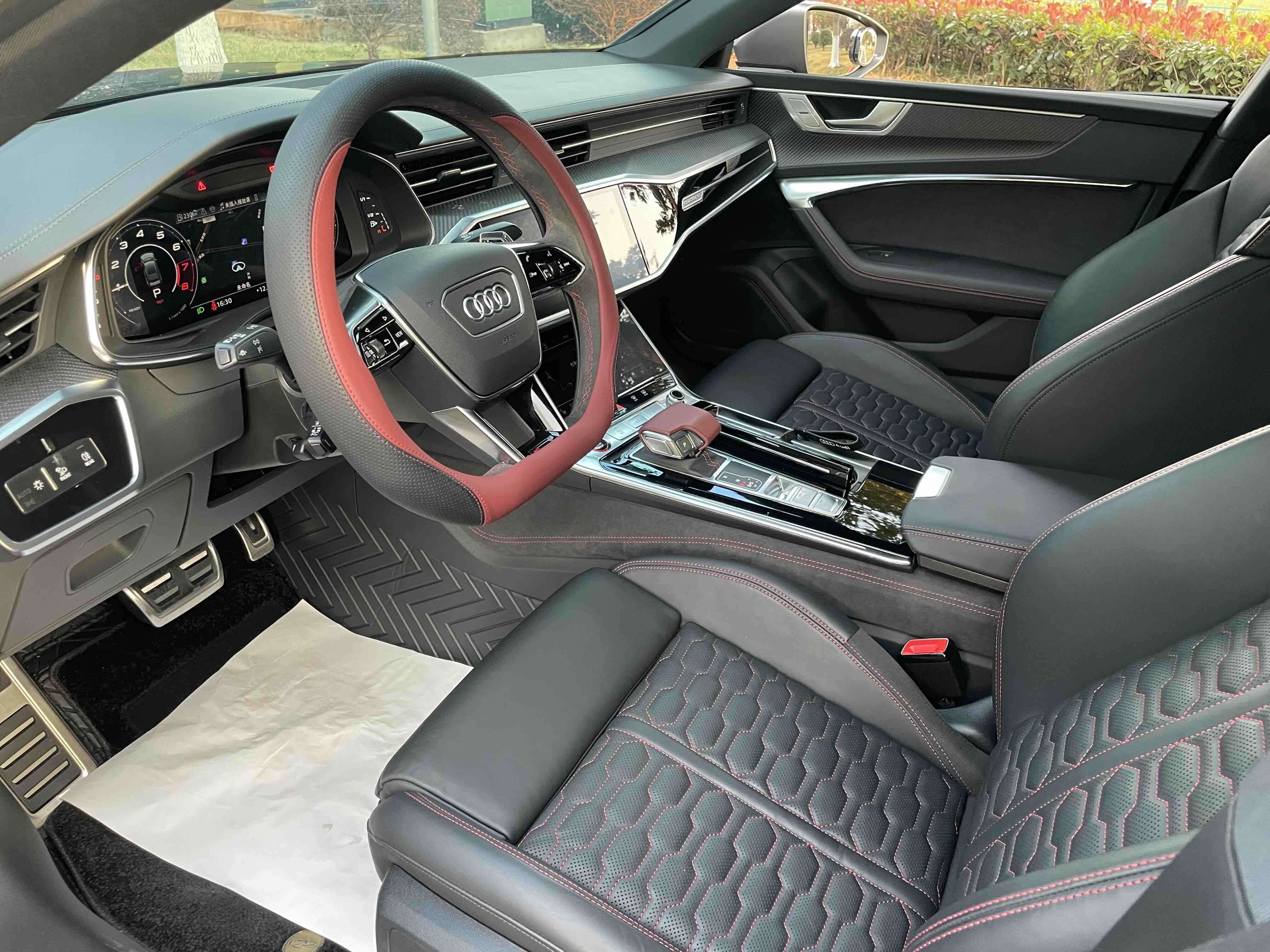 Audi RS 7 2024 car image #8