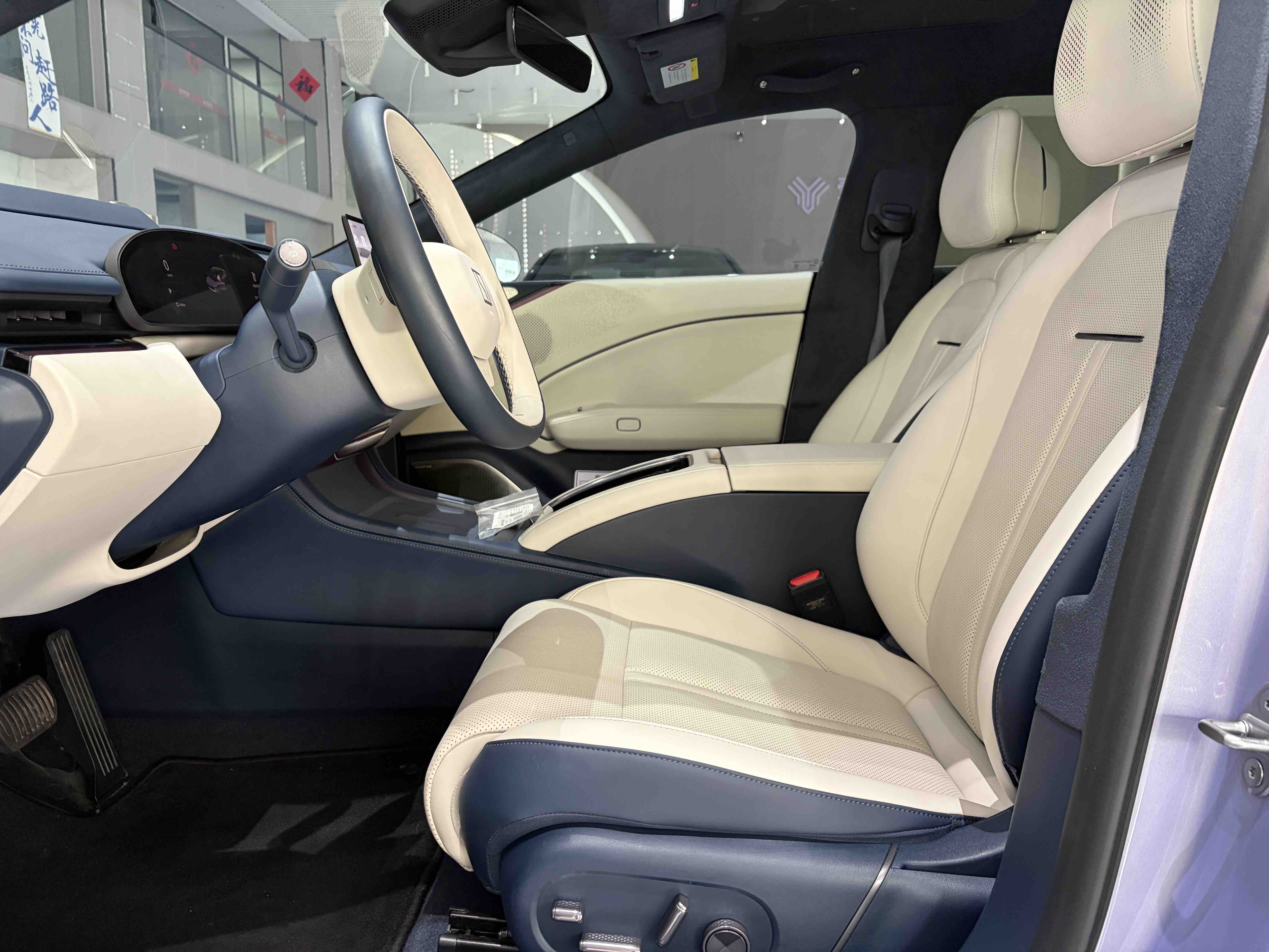 极氪 极氪007 2025 汽车图片 #8