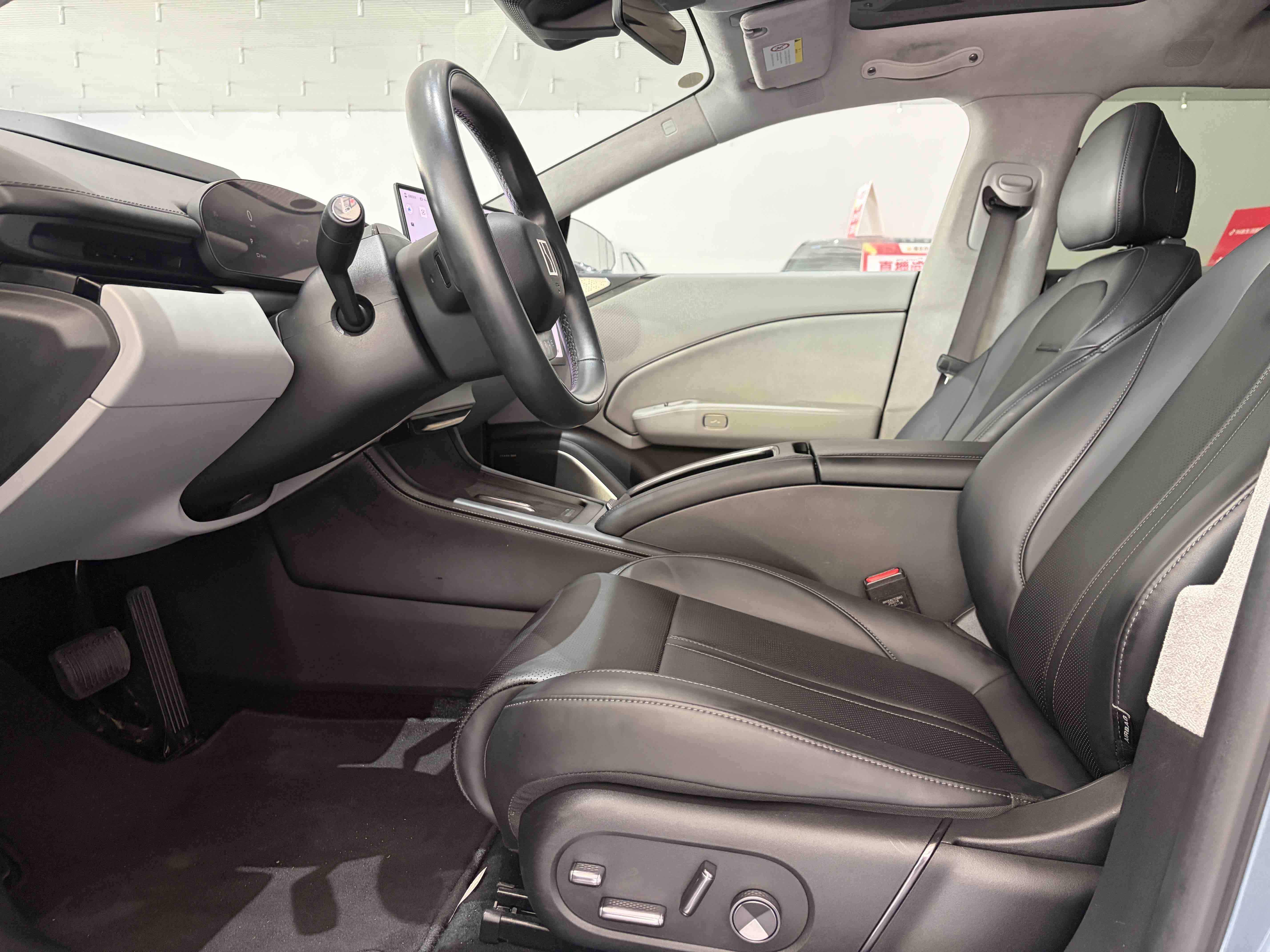 极氪 极氪007 2024 汽车图片 #8