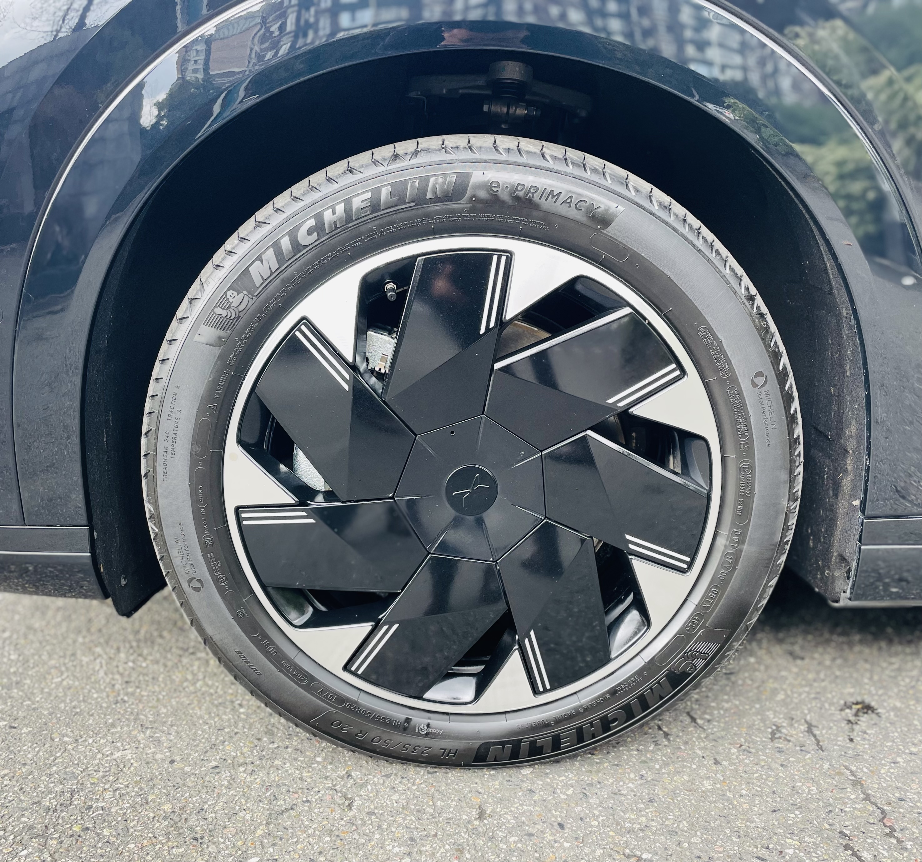 小鹏 小鹏X9 2025 汽车图片 #8