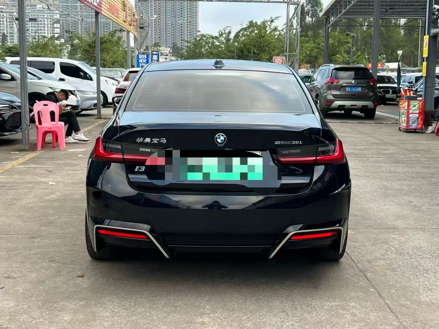 BMW i5 2024 car image #8