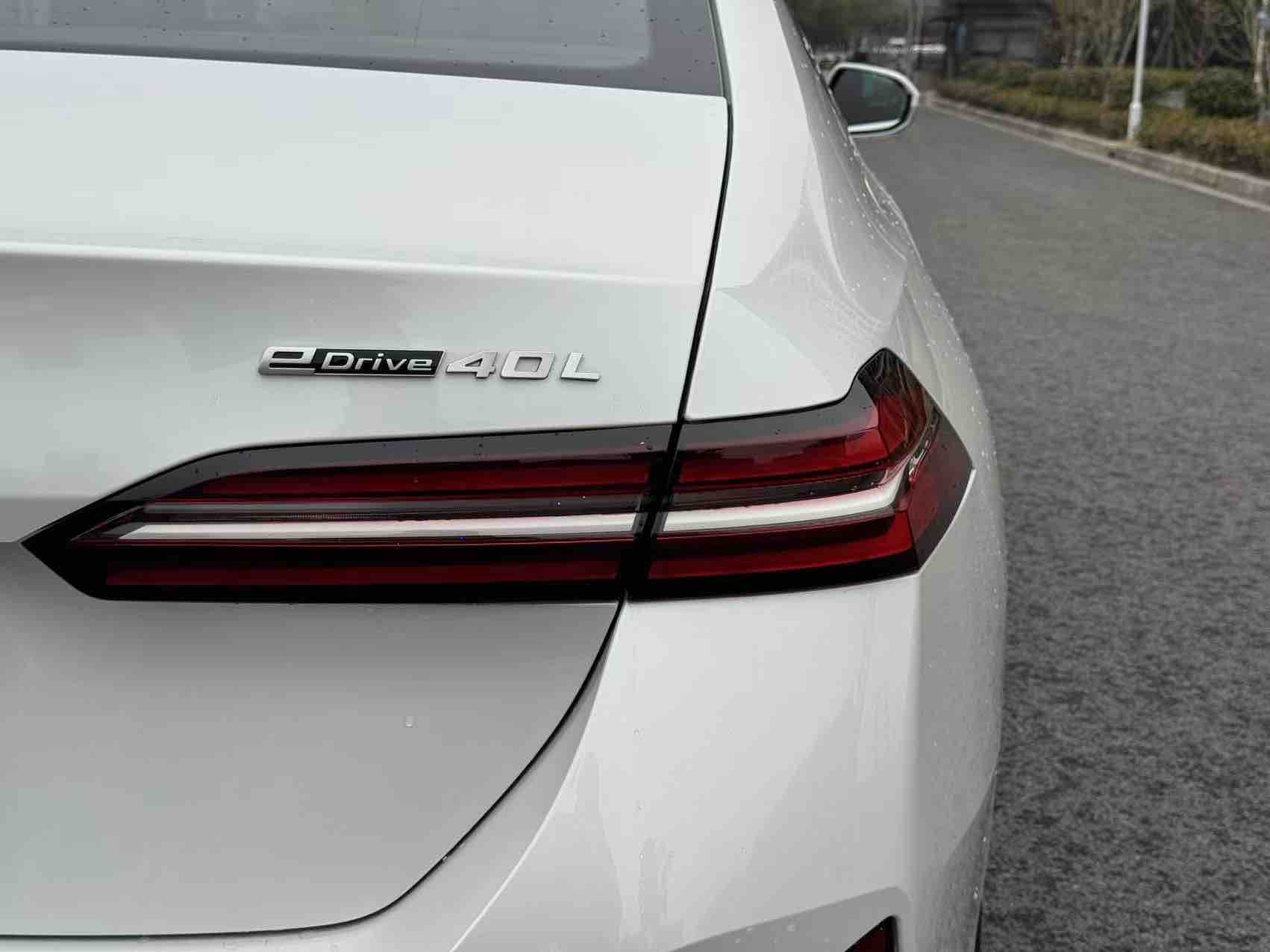 BMW i5 2025 immagine di auto #8