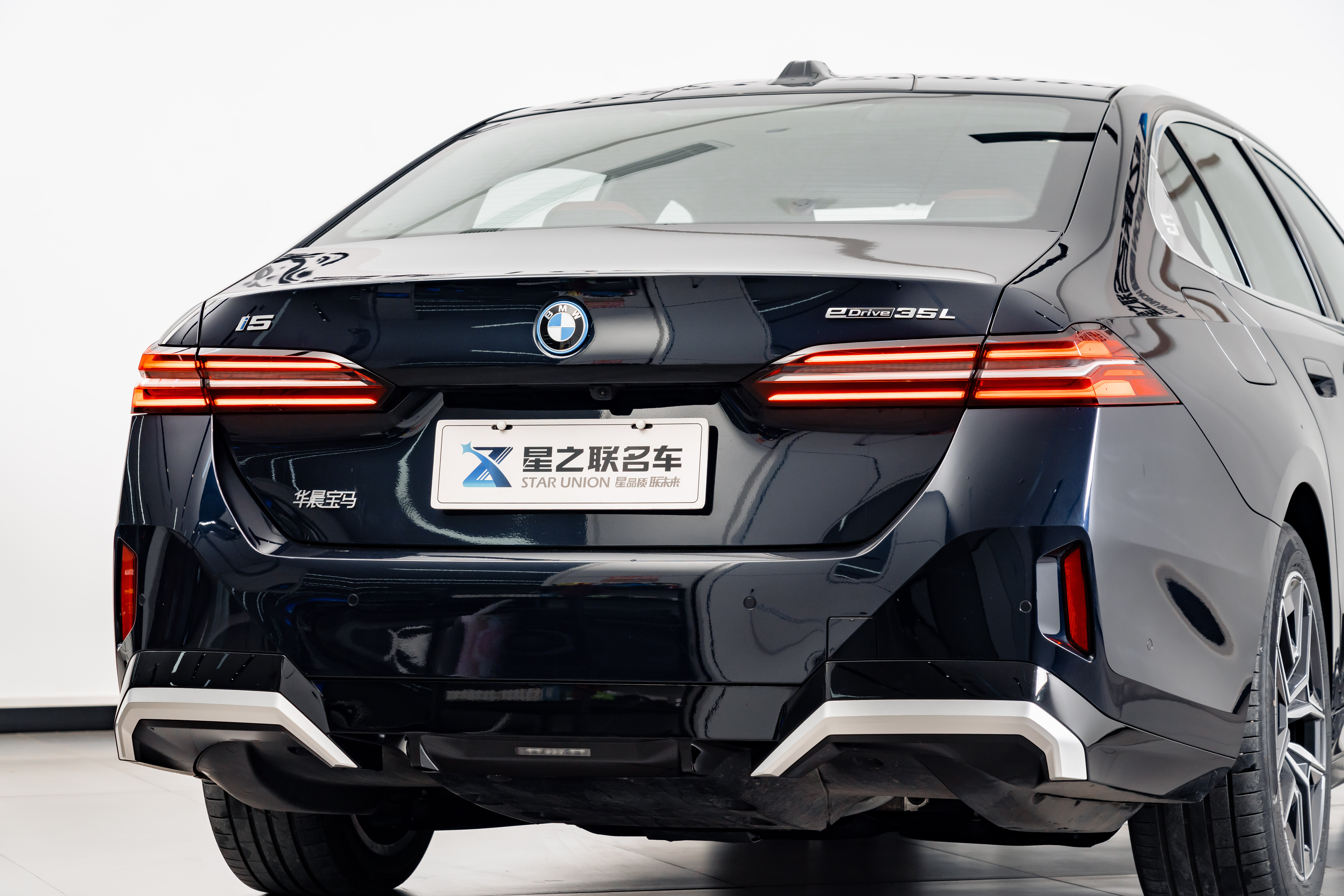 BMW i5 2025 immagine di auto #8