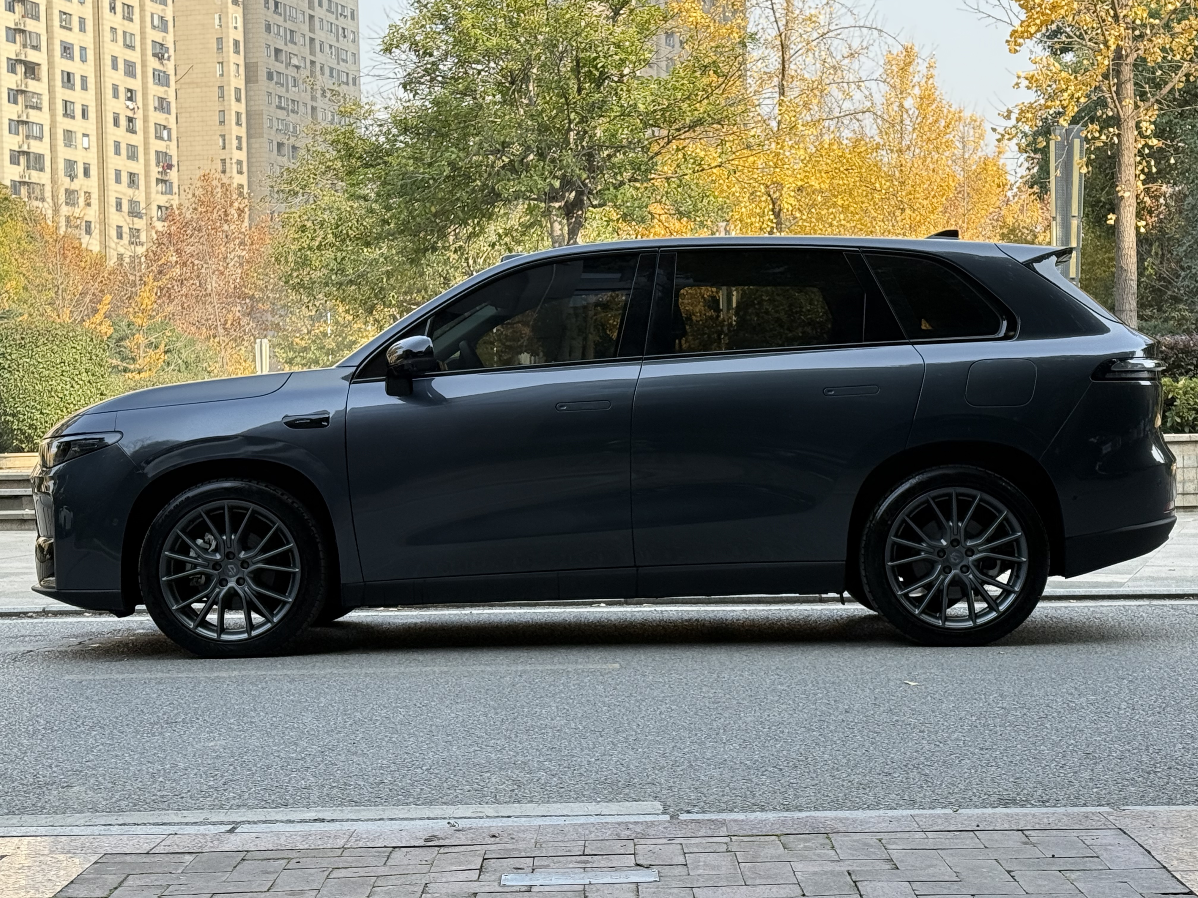 零跑汽车 零跑C10 2024 汽车图片 #8