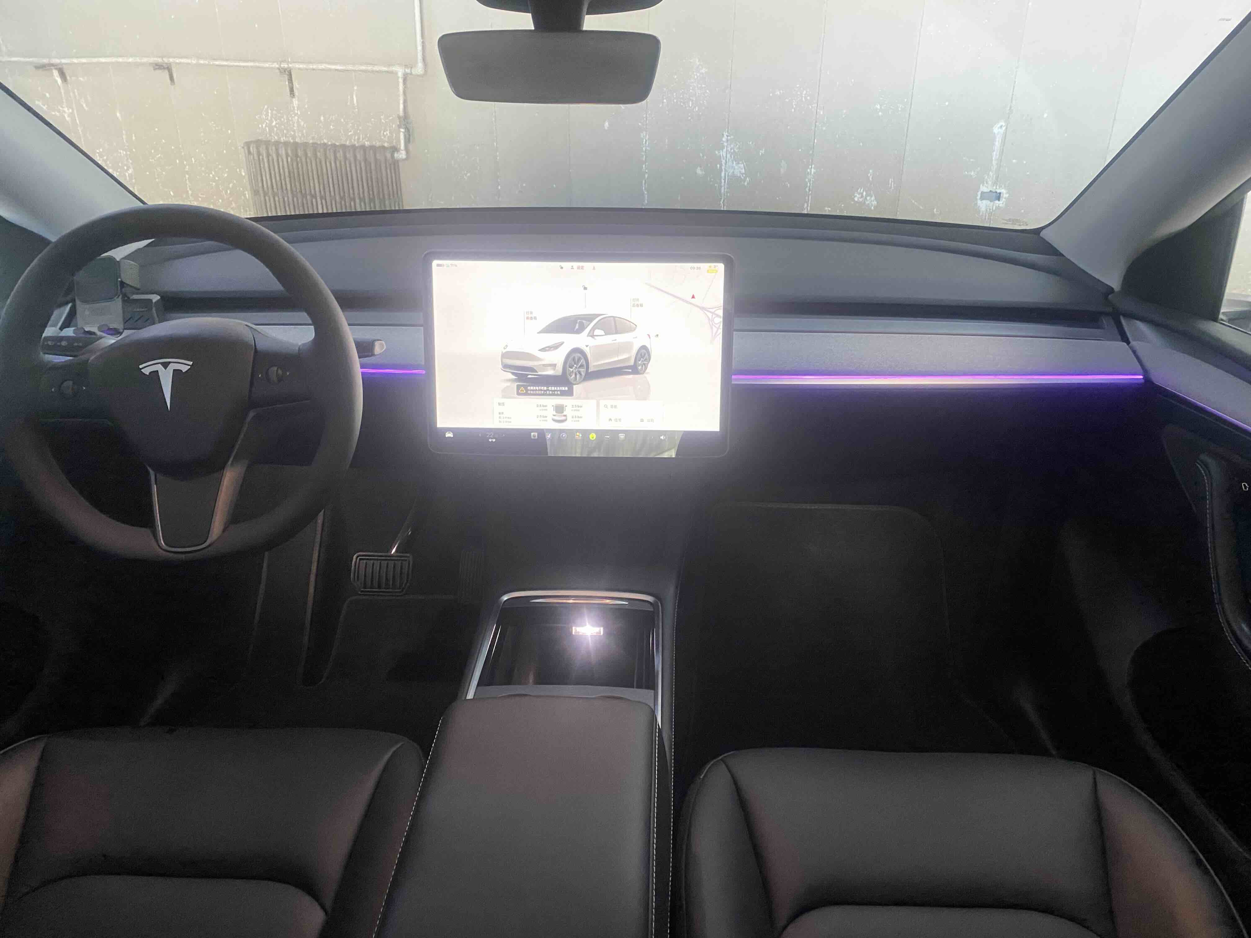 Tesla Model Y 2024 #8 Tesla Model Y 2024 car image #8